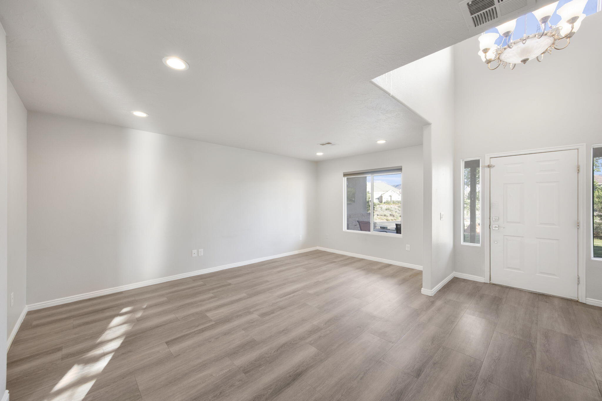 DESERT GARDEN ESTATES - Residential