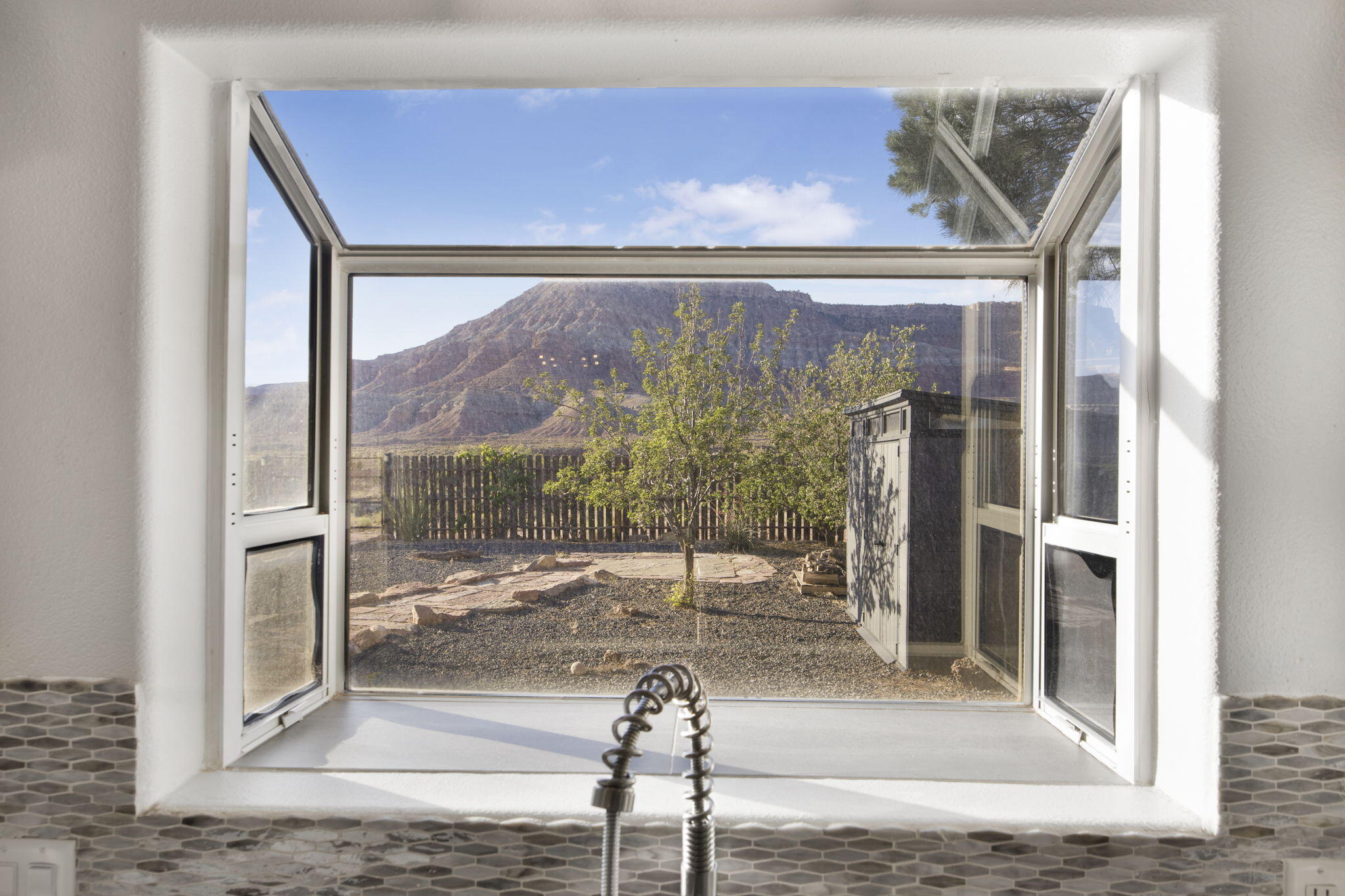 DESERT GARDEN ESTATES - Residential