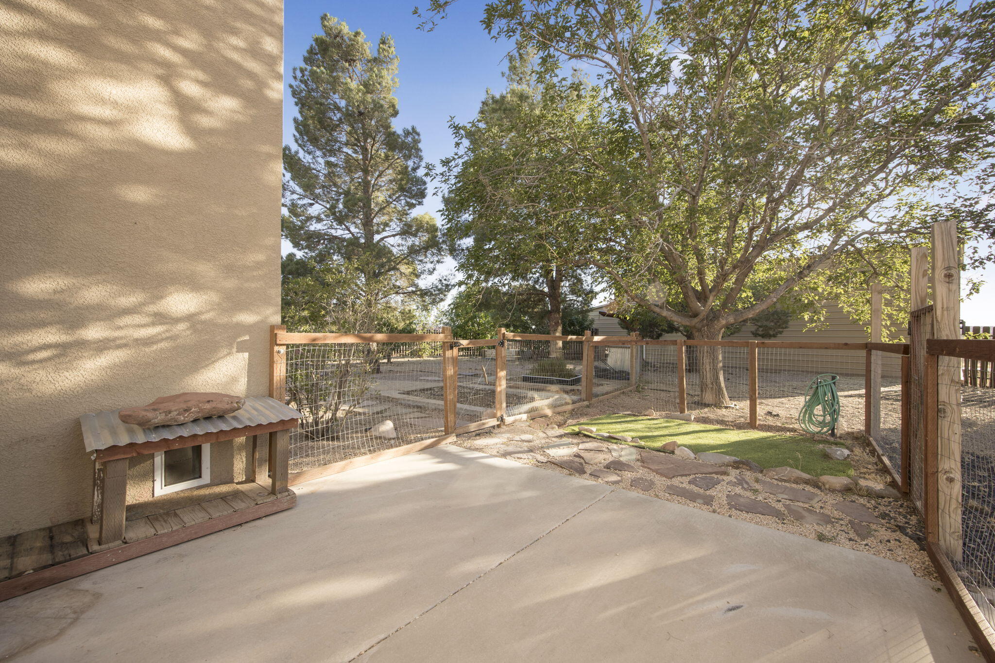 DESERT GARDEN ESTATES - Residential