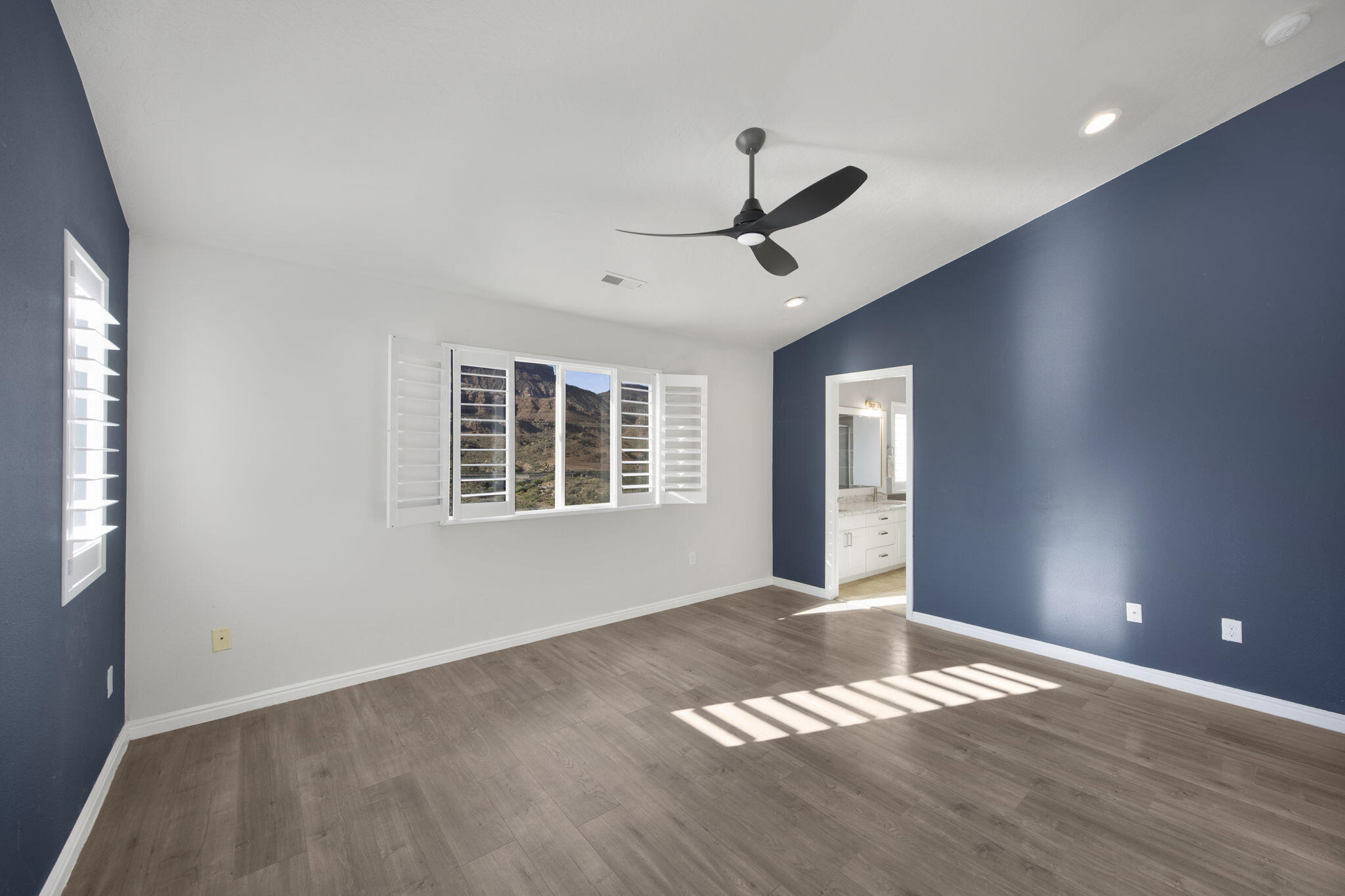 DESERT GARDEN ESTATES - Residential