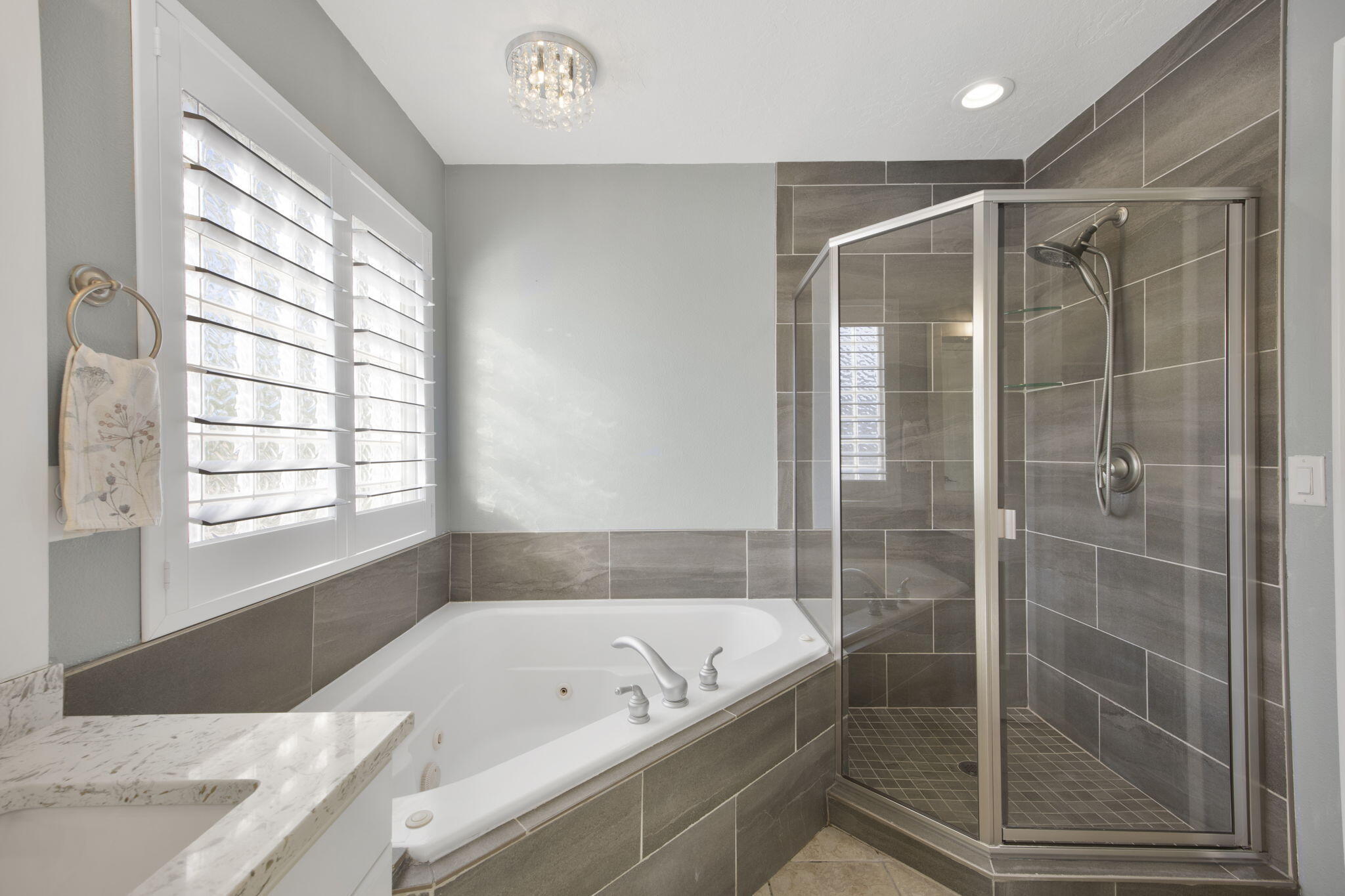 DESERT GARDEN ESTATES - Residential