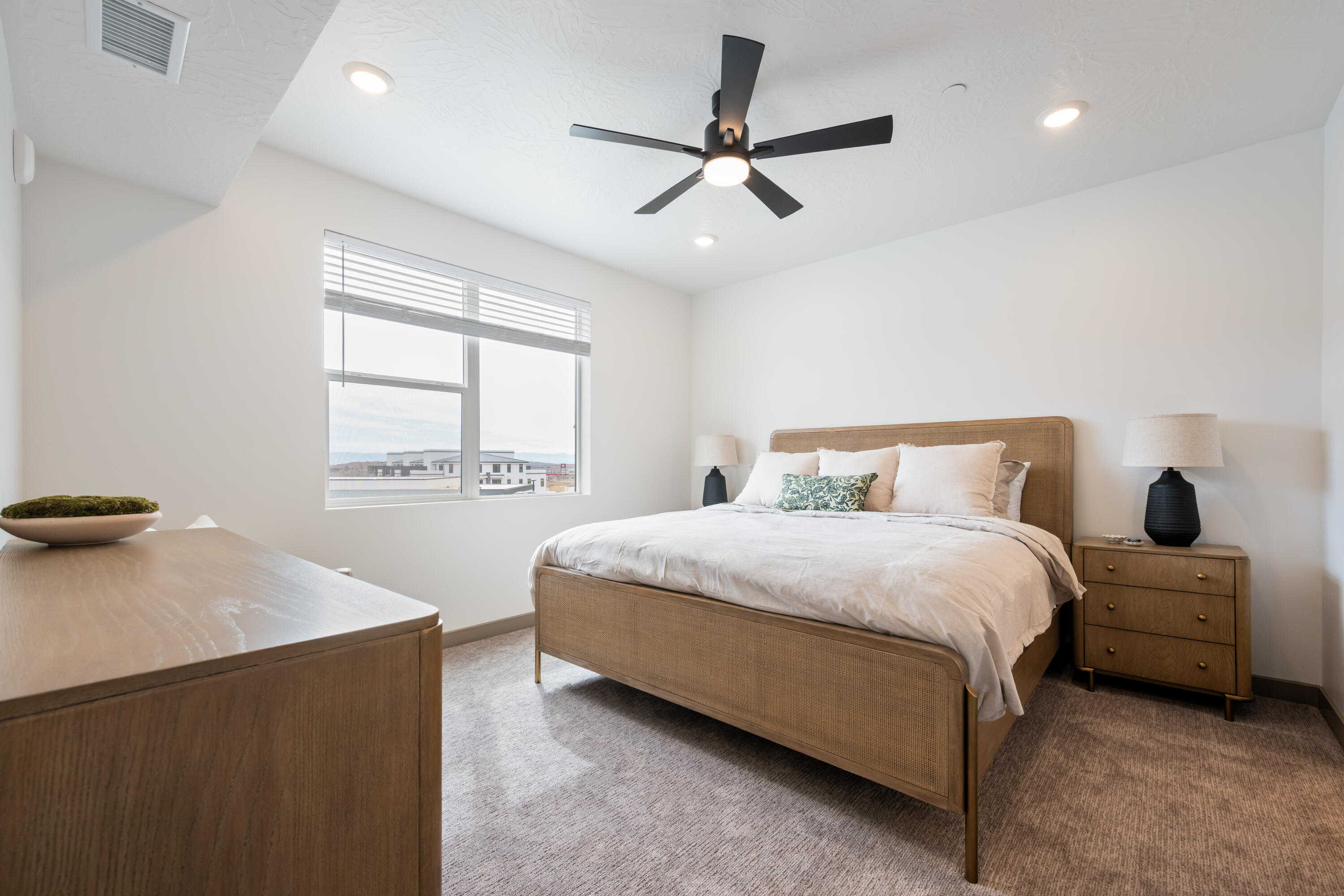 CORAL SPRINGS CONDOMINIUMS - Residential