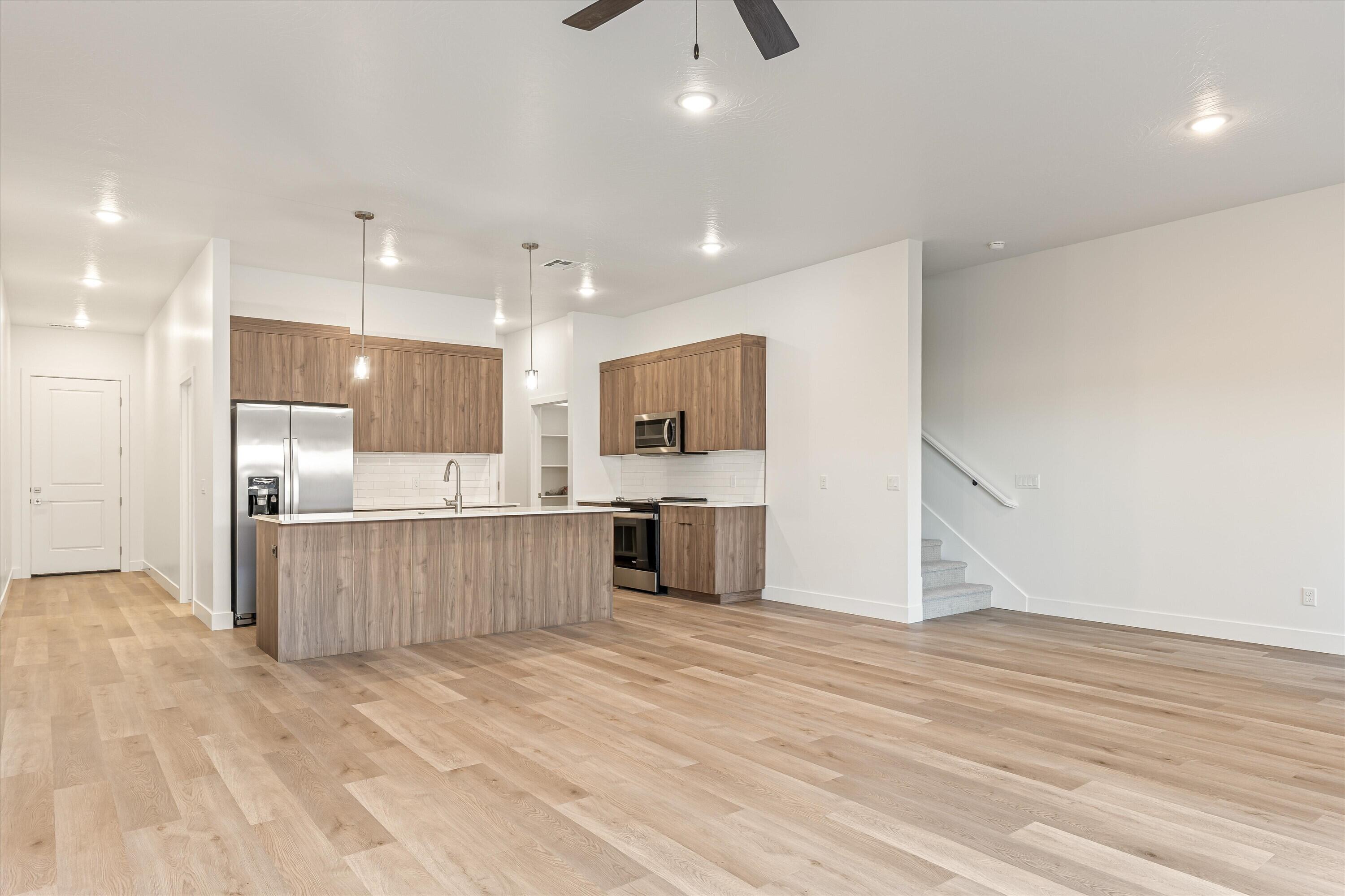 SAGE VILLAS - Residential