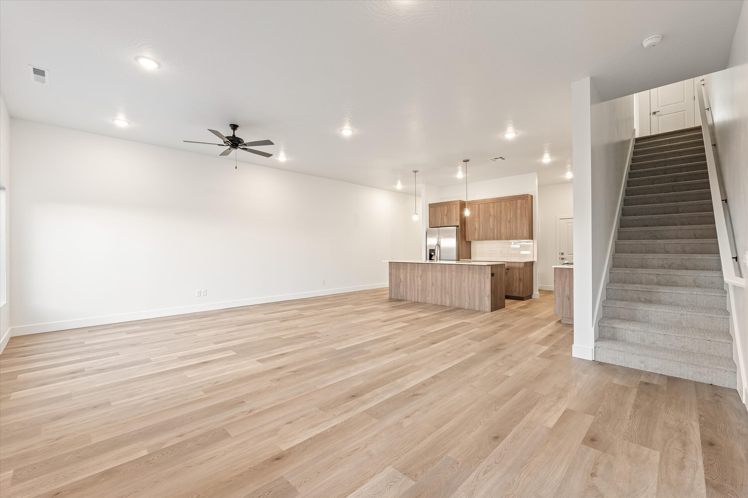 SAGE VILLAS - Residential