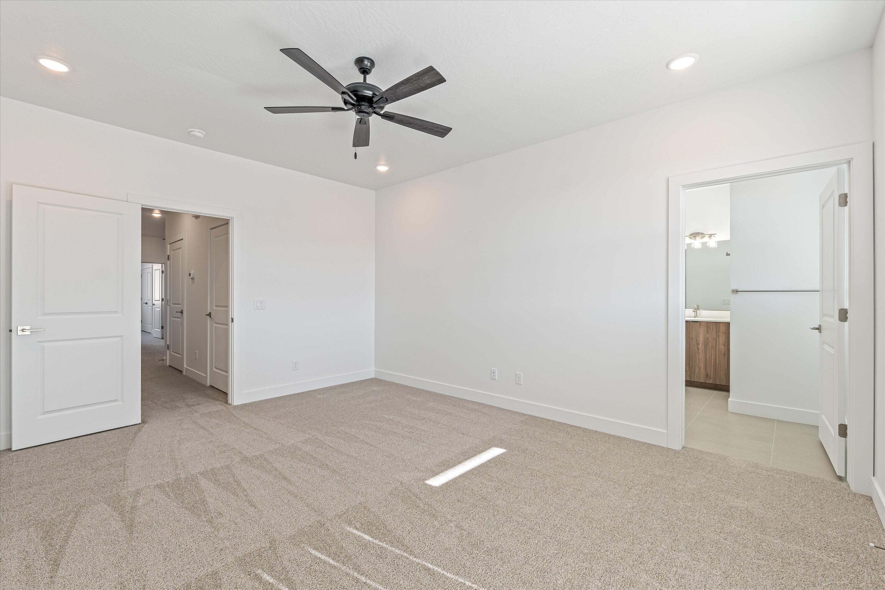 SAGE VILLAS - Residential