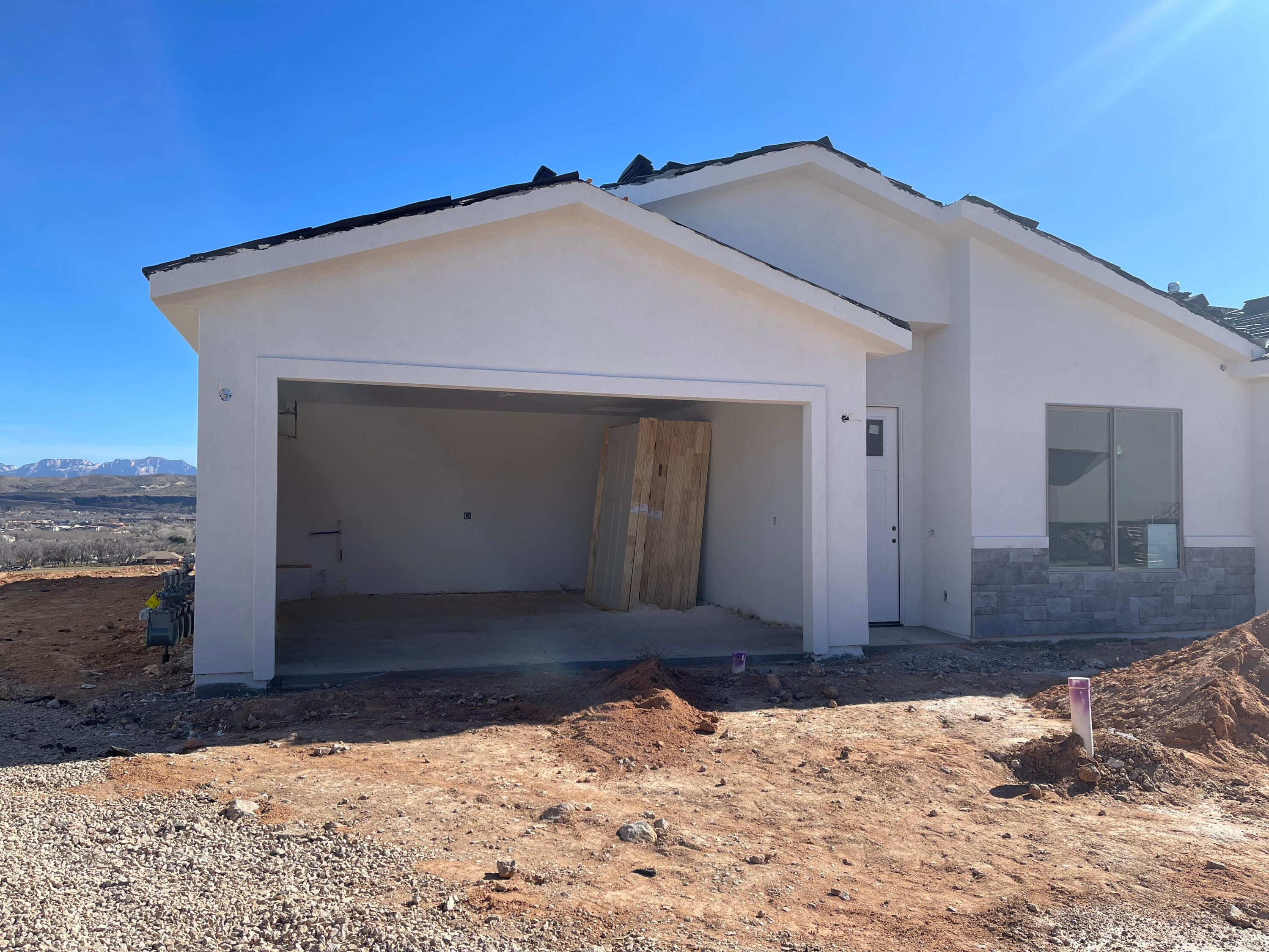 HURRICANE VIEWS - Residential