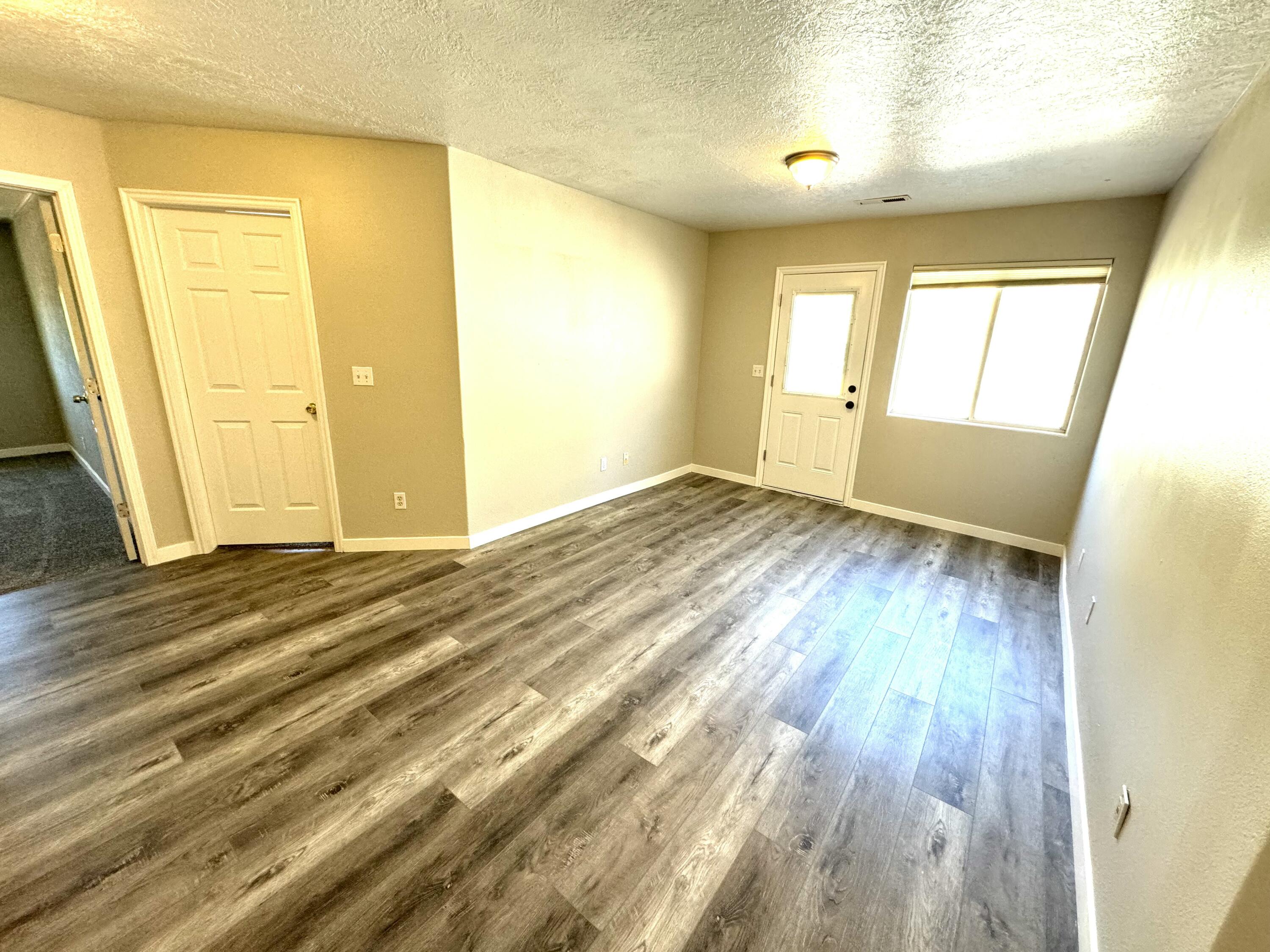 SPANISH GARDENS - Residential