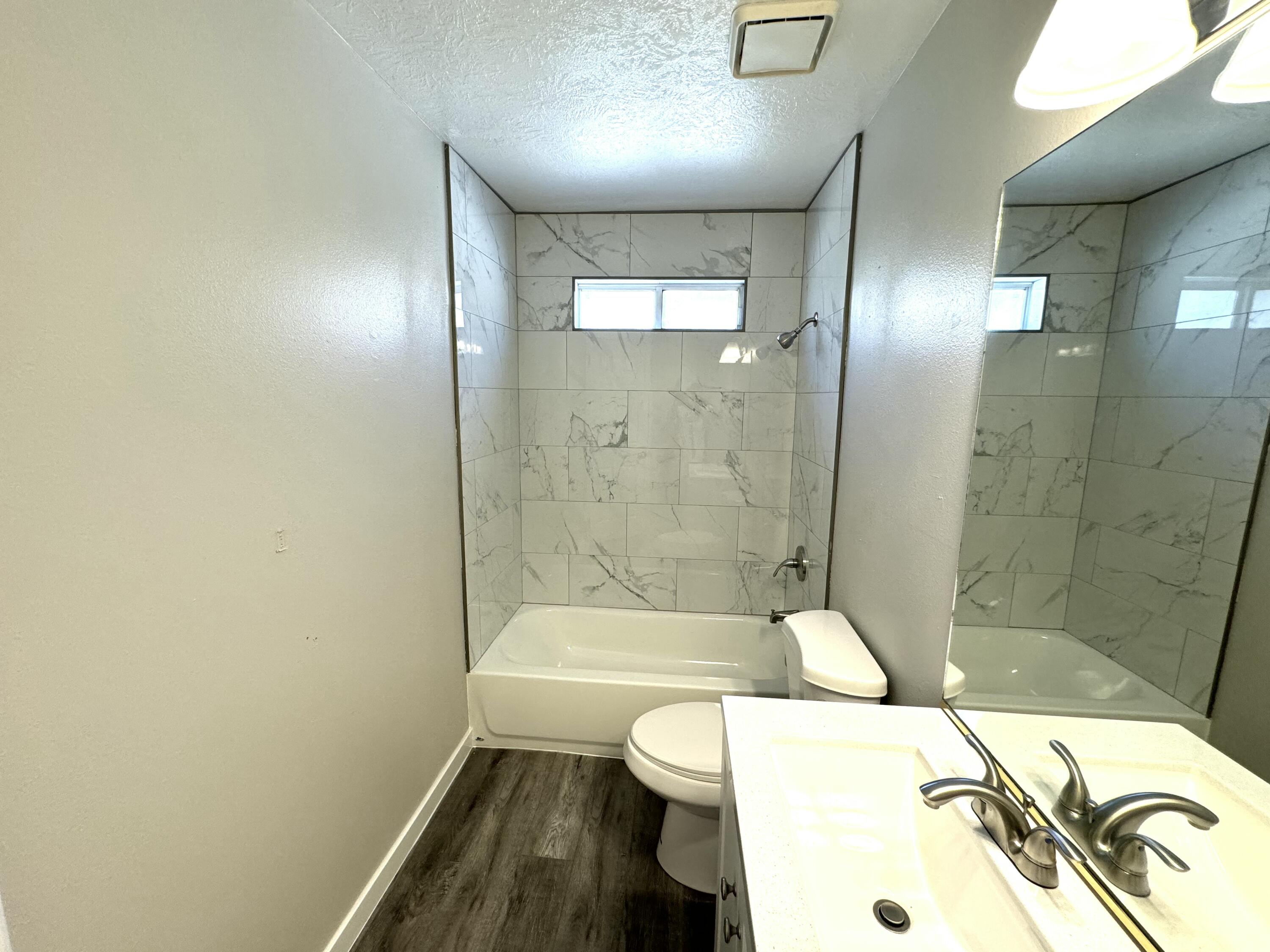 SPANISH GARDENS - Residential