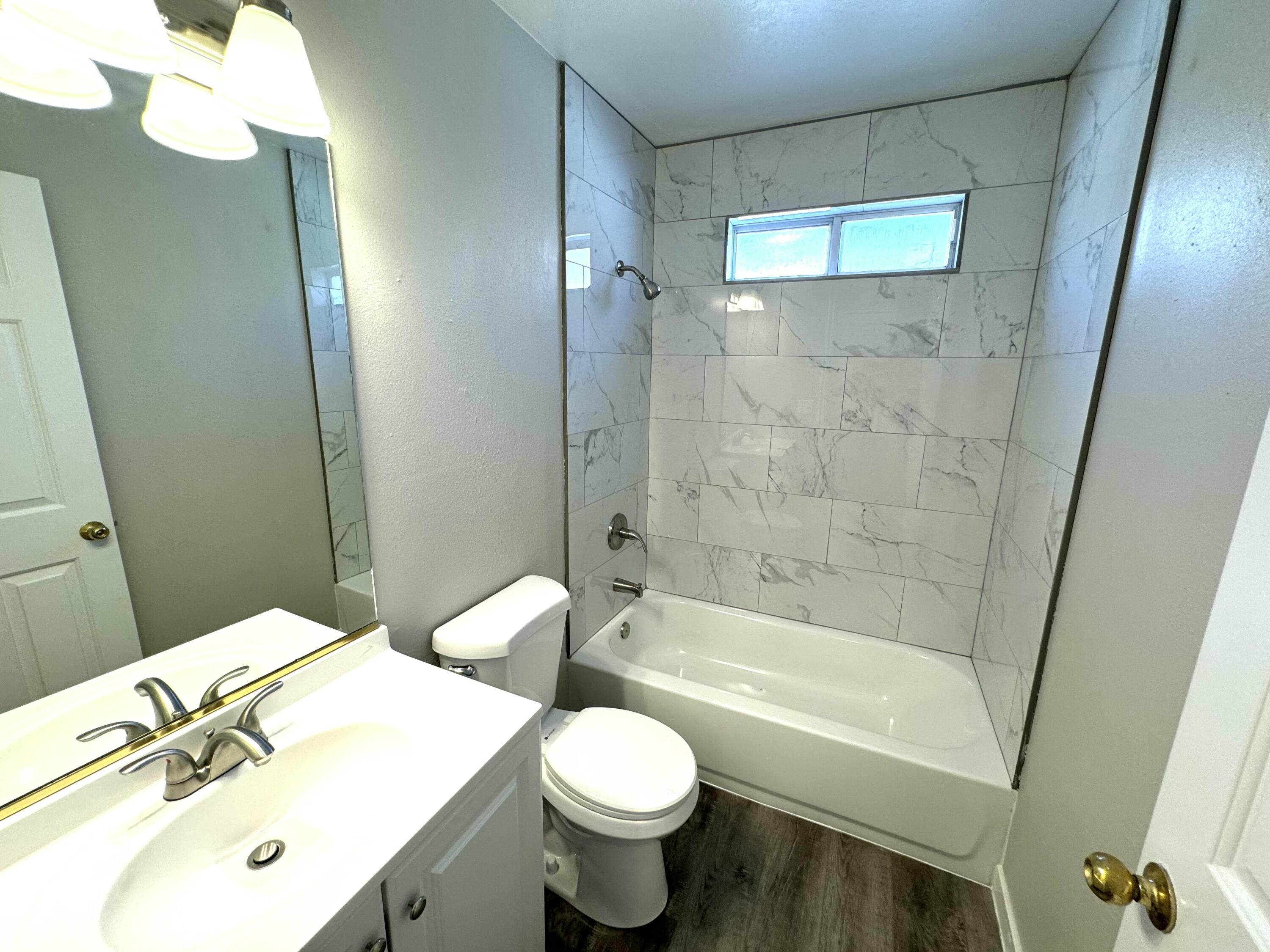 SPANISH GARDENS - Residential