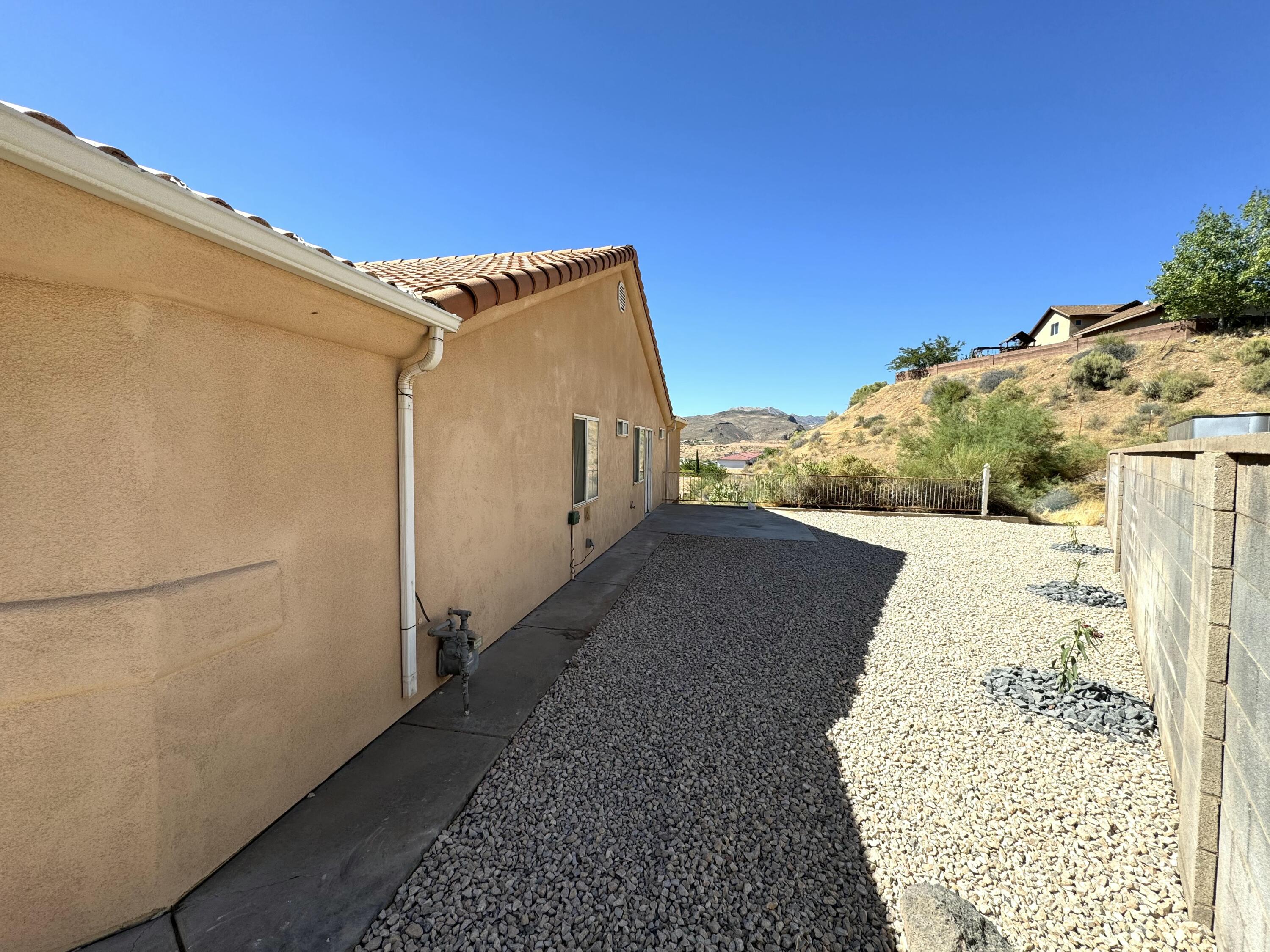 SPANISH GARDENS - Residential