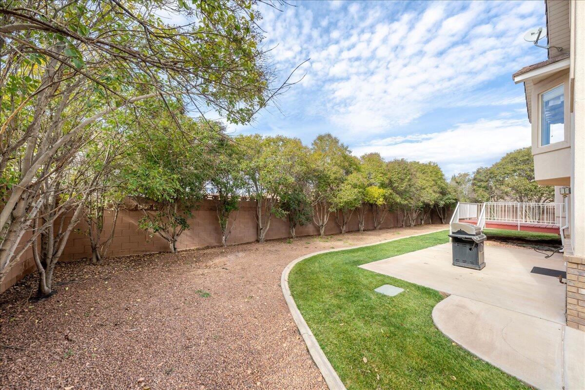 SHADOW MOUNTAIN - Residential