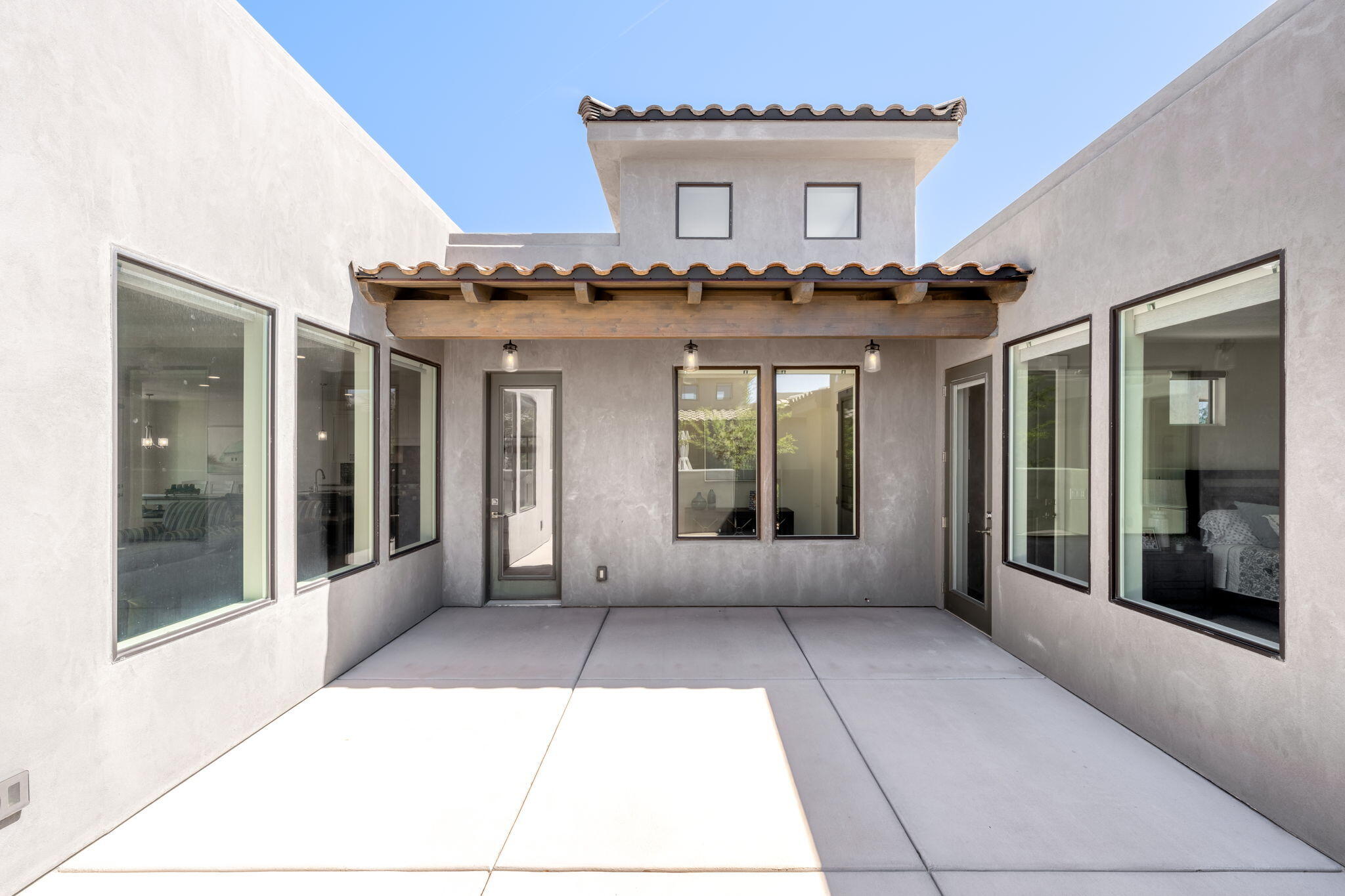 LEDGES OF ST GEORGE - Residential