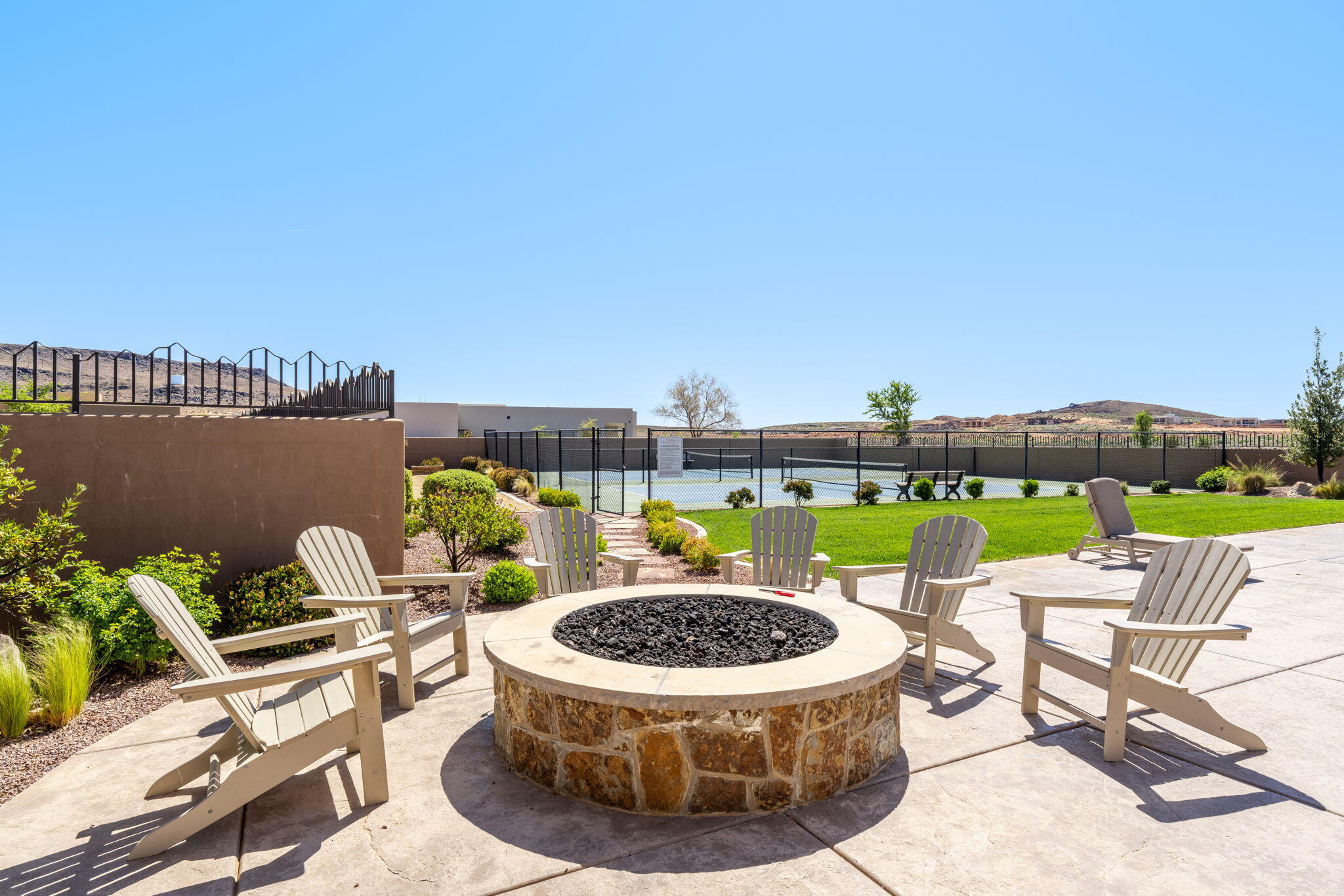 LEDGES OF ST GEORGE - Residential