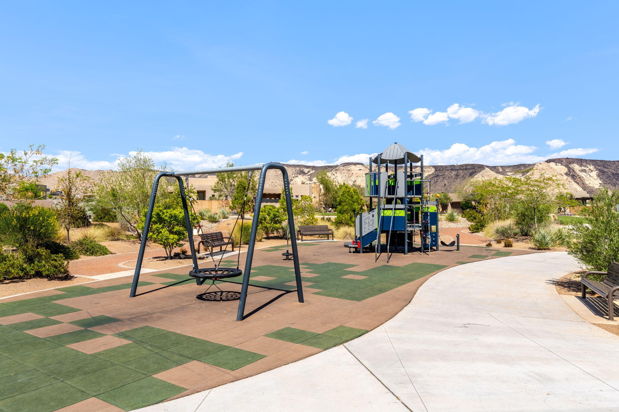 LEDGES OF ST GEORGE - Residential