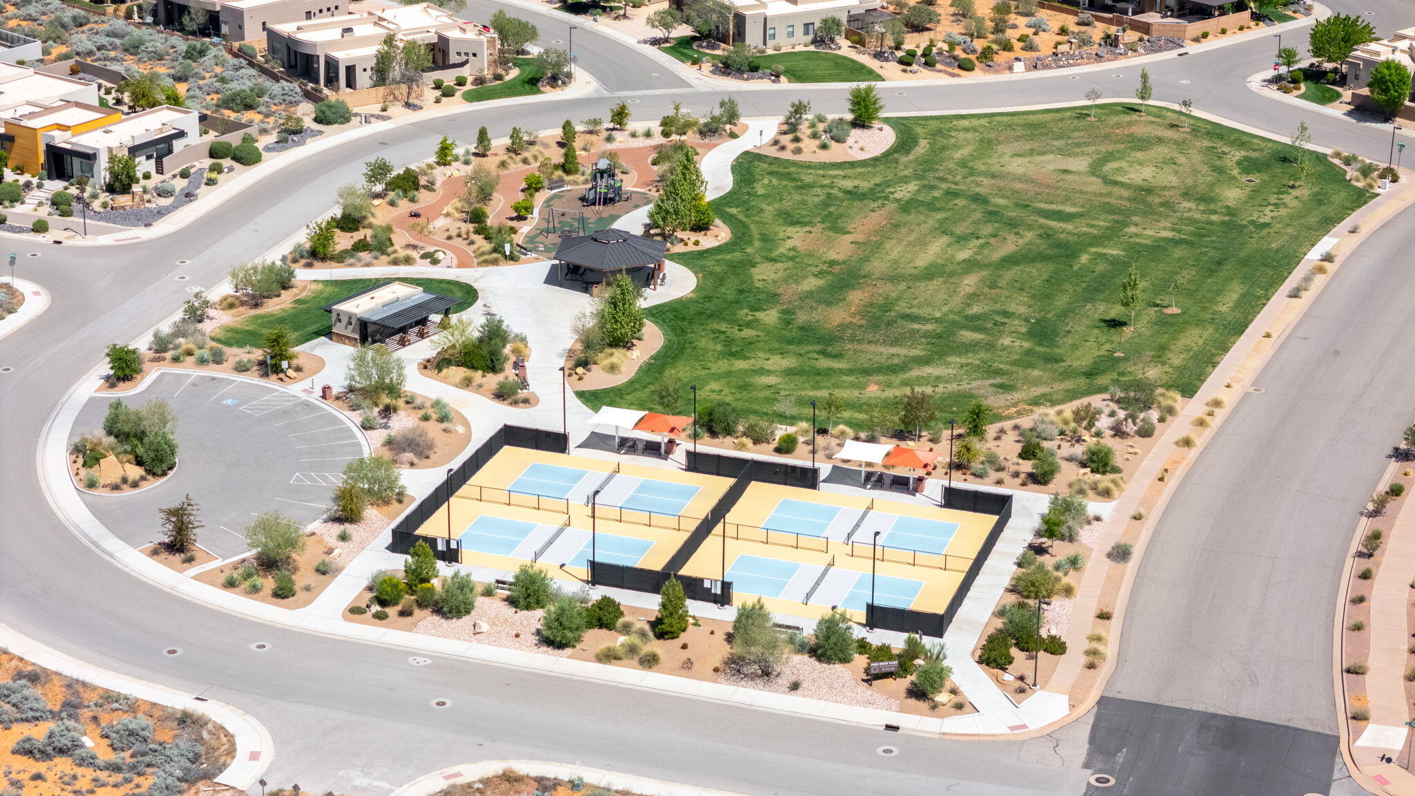 LEDGES OF ST GEORGE - Residential