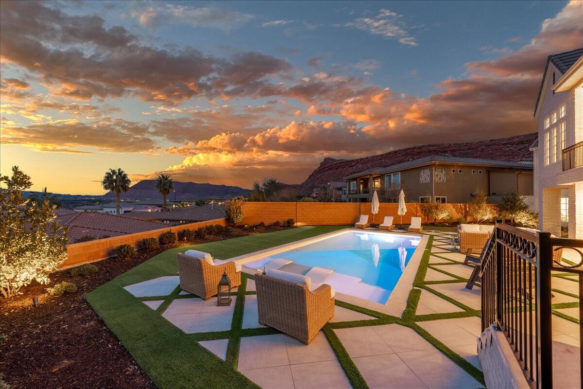 CASTLE ROCK - Residential