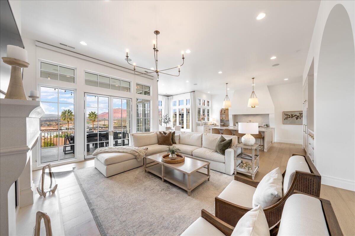 CASTLE ROCK - Residential