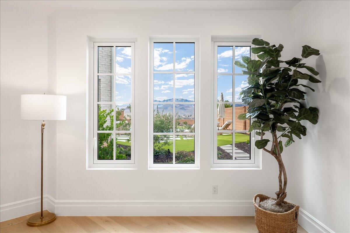 CASTLE ROCK - Residential