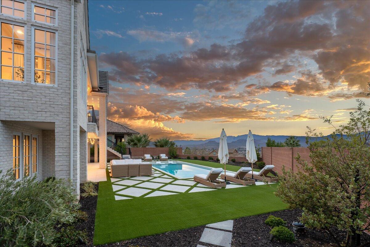 CASTLE ROCK - Residential