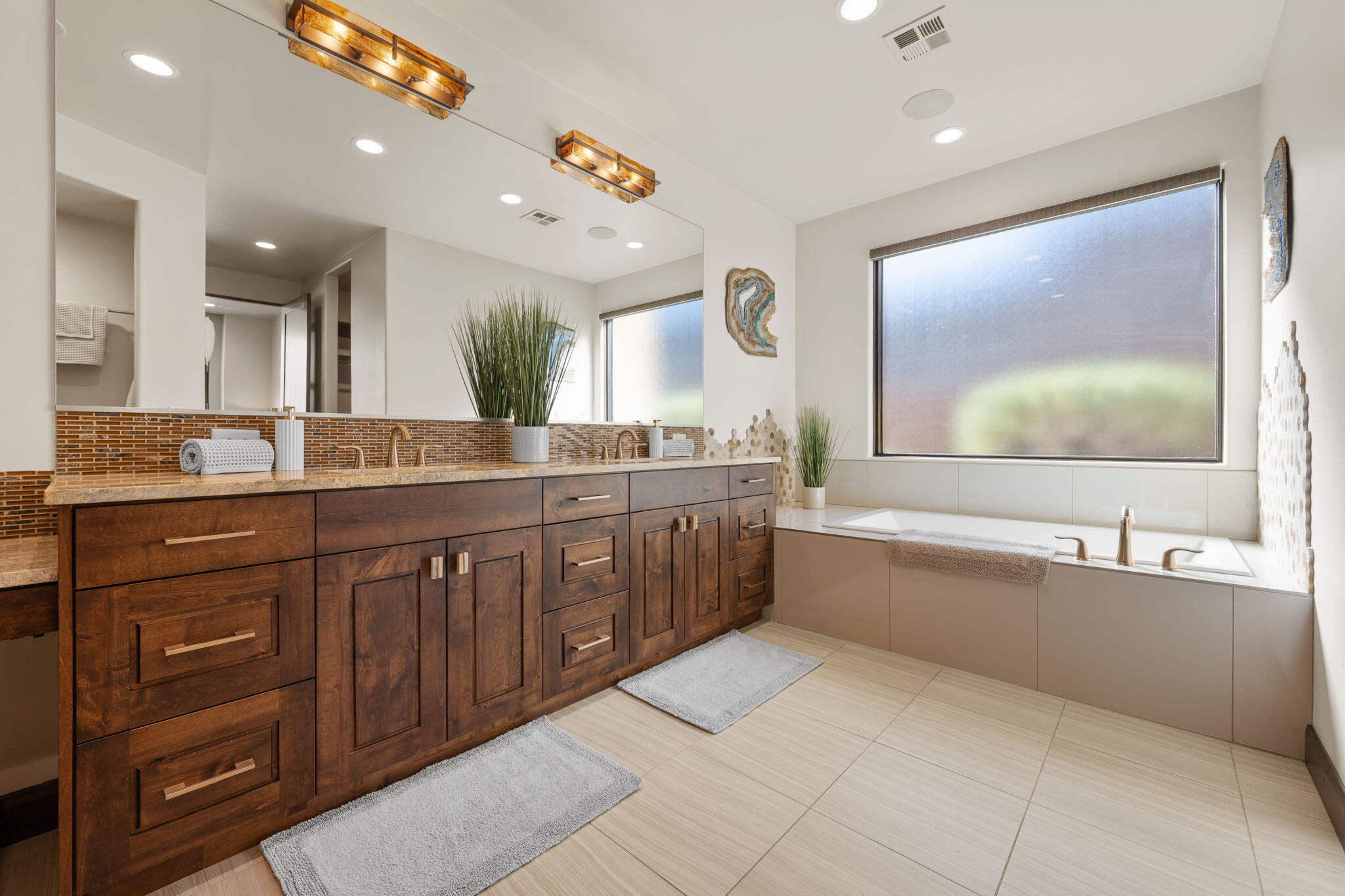 RESERVE OF ENTRADA SNOW CANYON PATIO HOMES - Residential