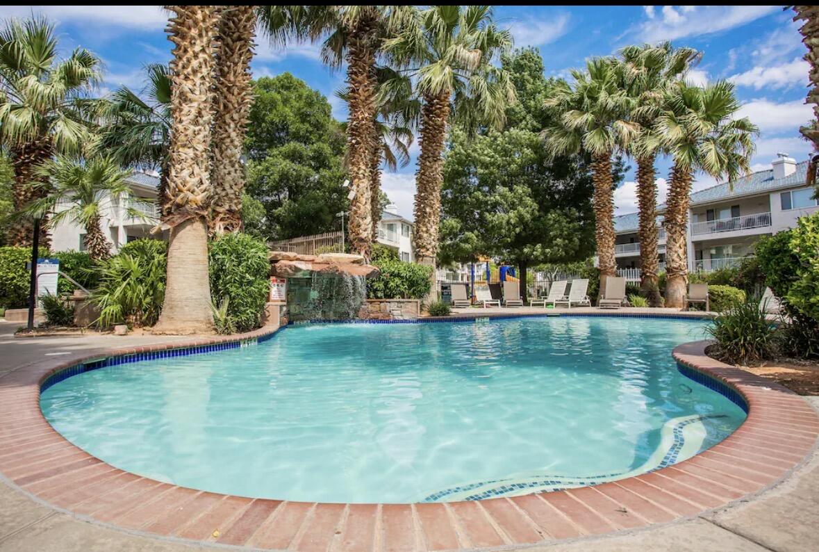 LAS PALMAS RESORT CONDOS - Residential