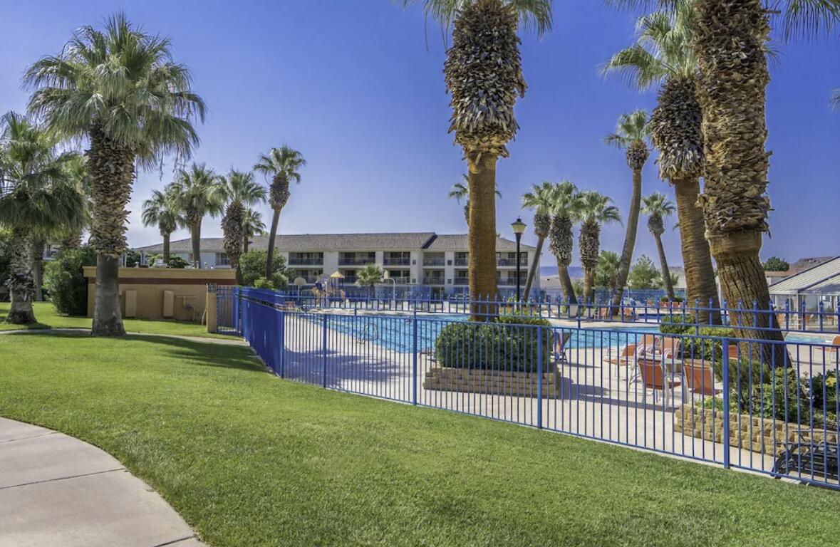 LAS PALMAS RESORT CONDOS - Residential