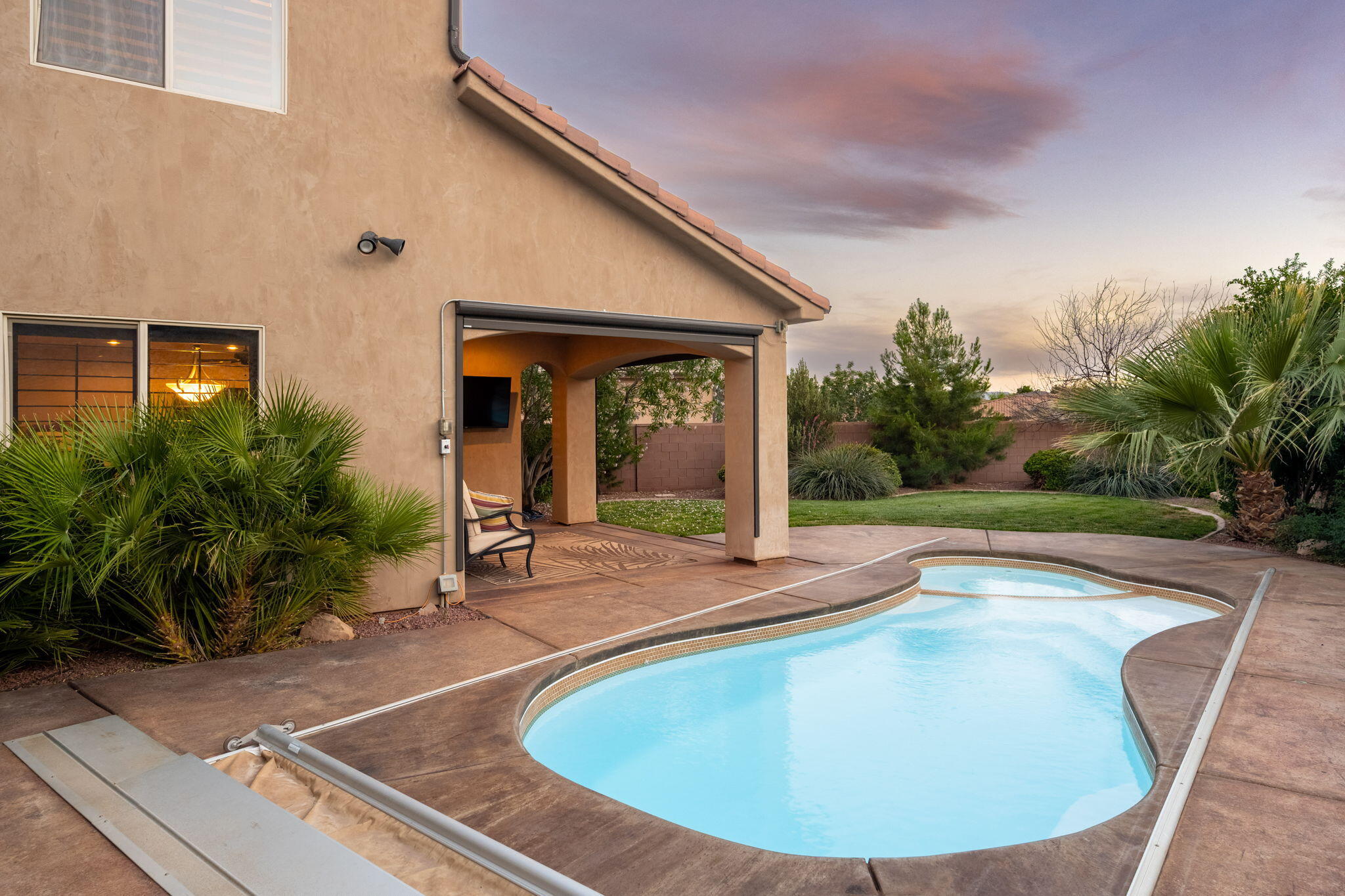 SERENITY COVE - Residential