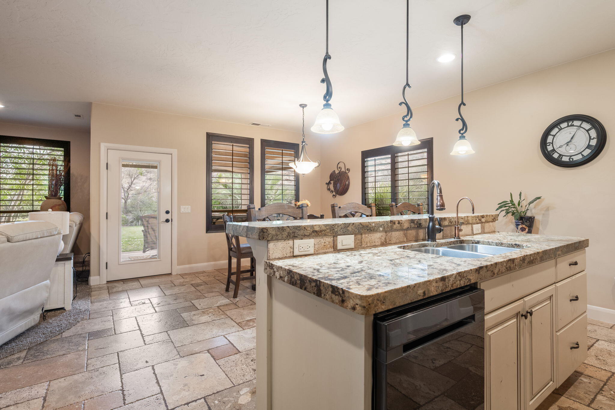 SERENITY COVE - Residential