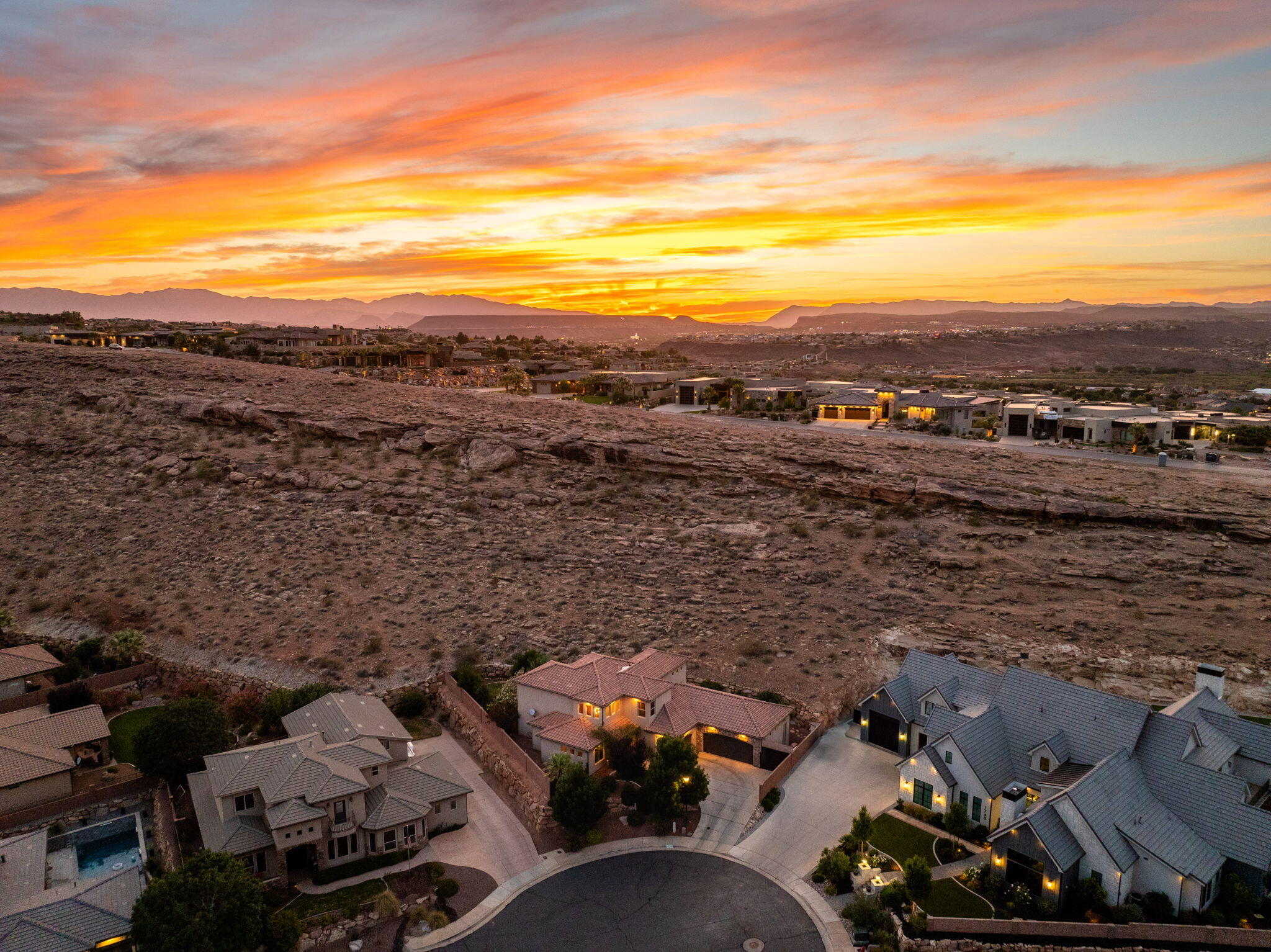 SERENITY COVE - Residential