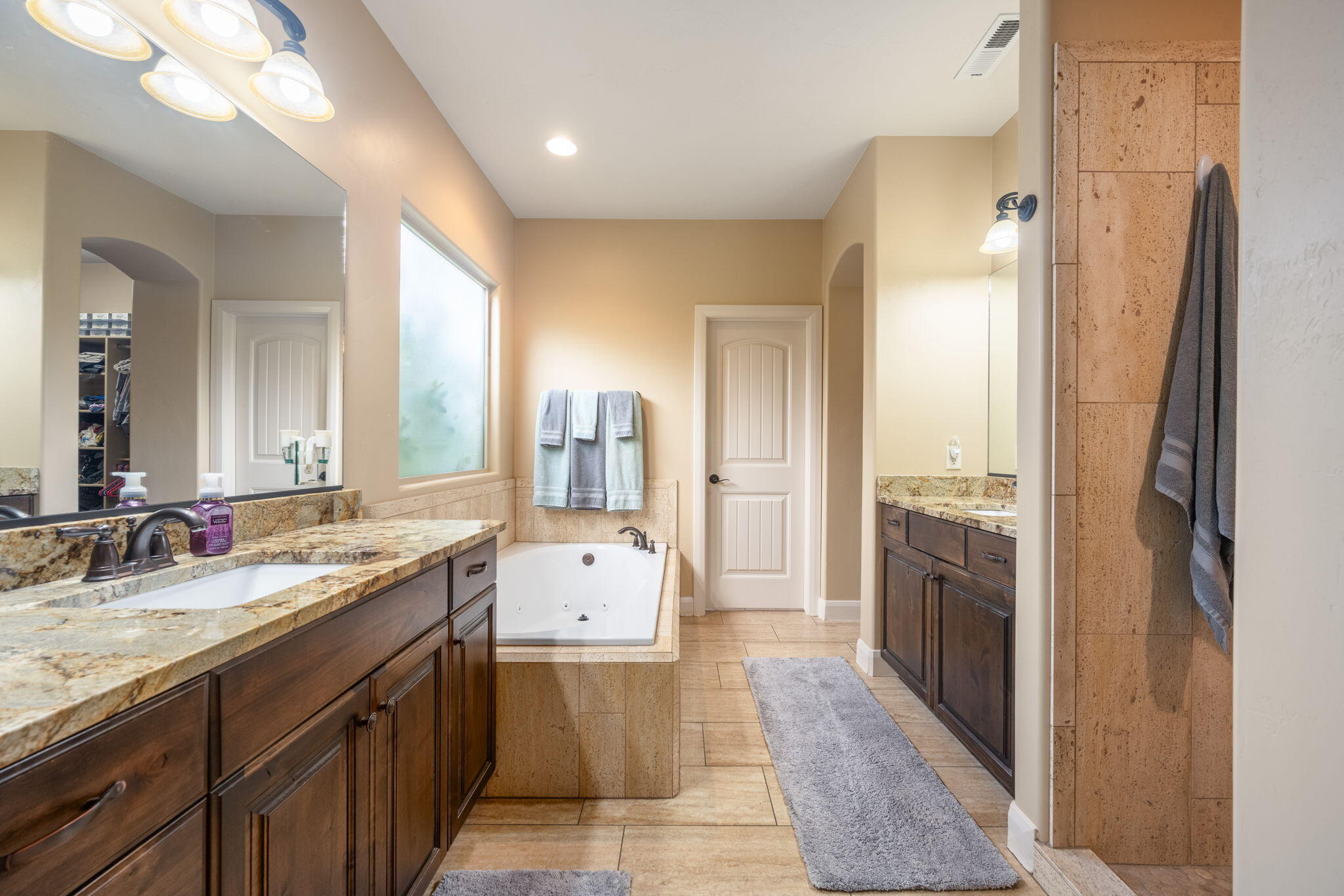 SERENITY COVE - Residential