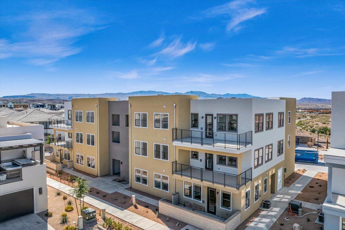 DESERT COLOR RESORT - Residential