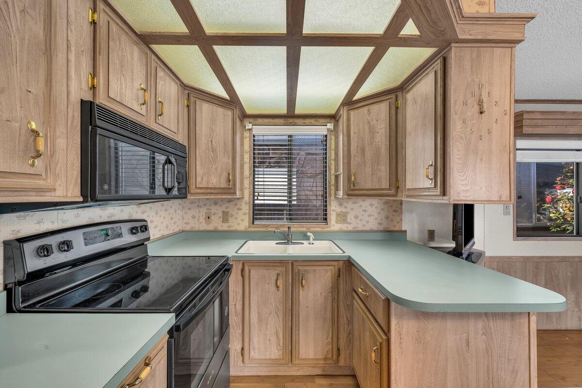 DIXIE DOWNS RV RESORT - Residential