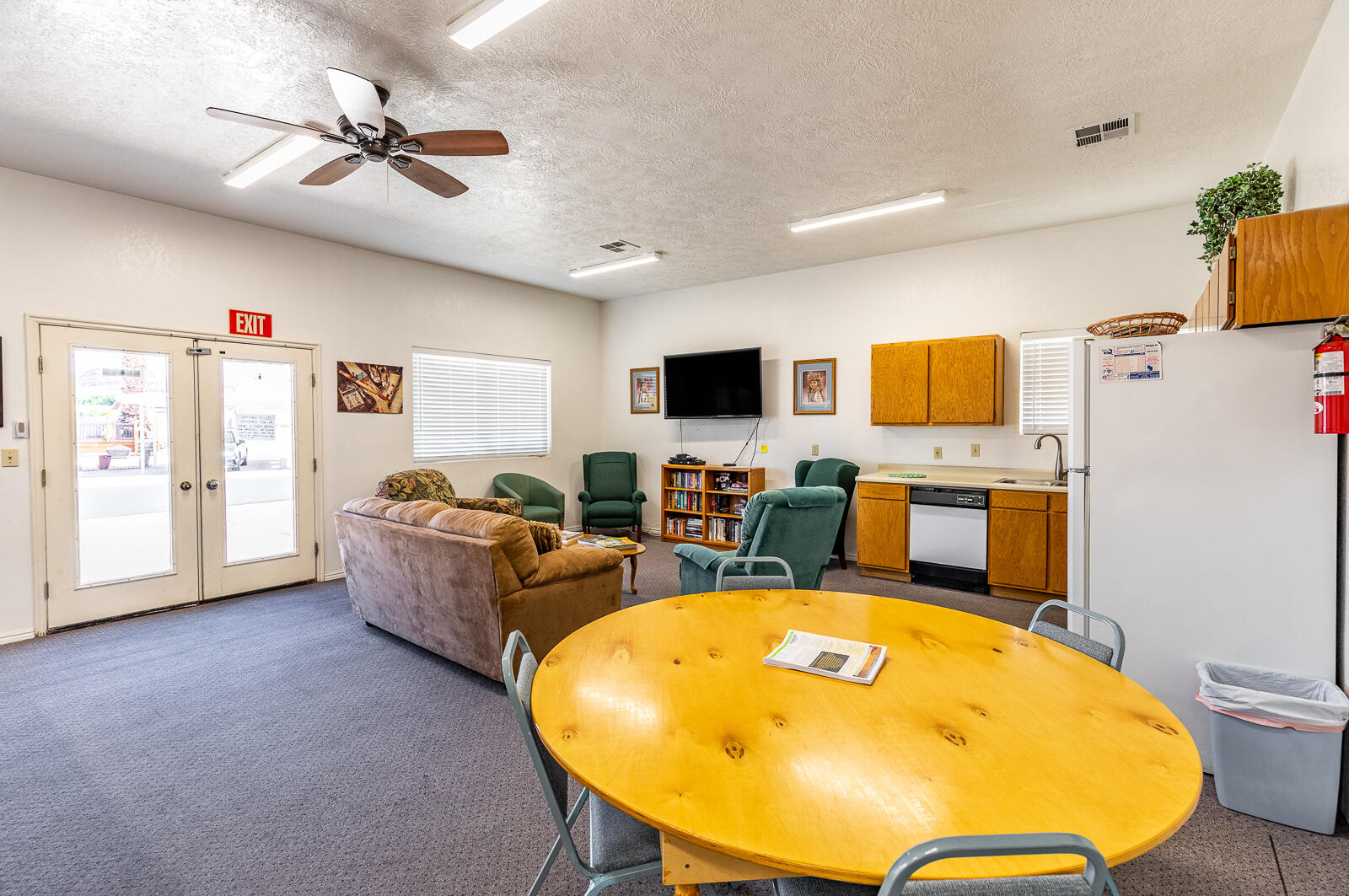 DIXIE DOWNS RV RESORT - Residential