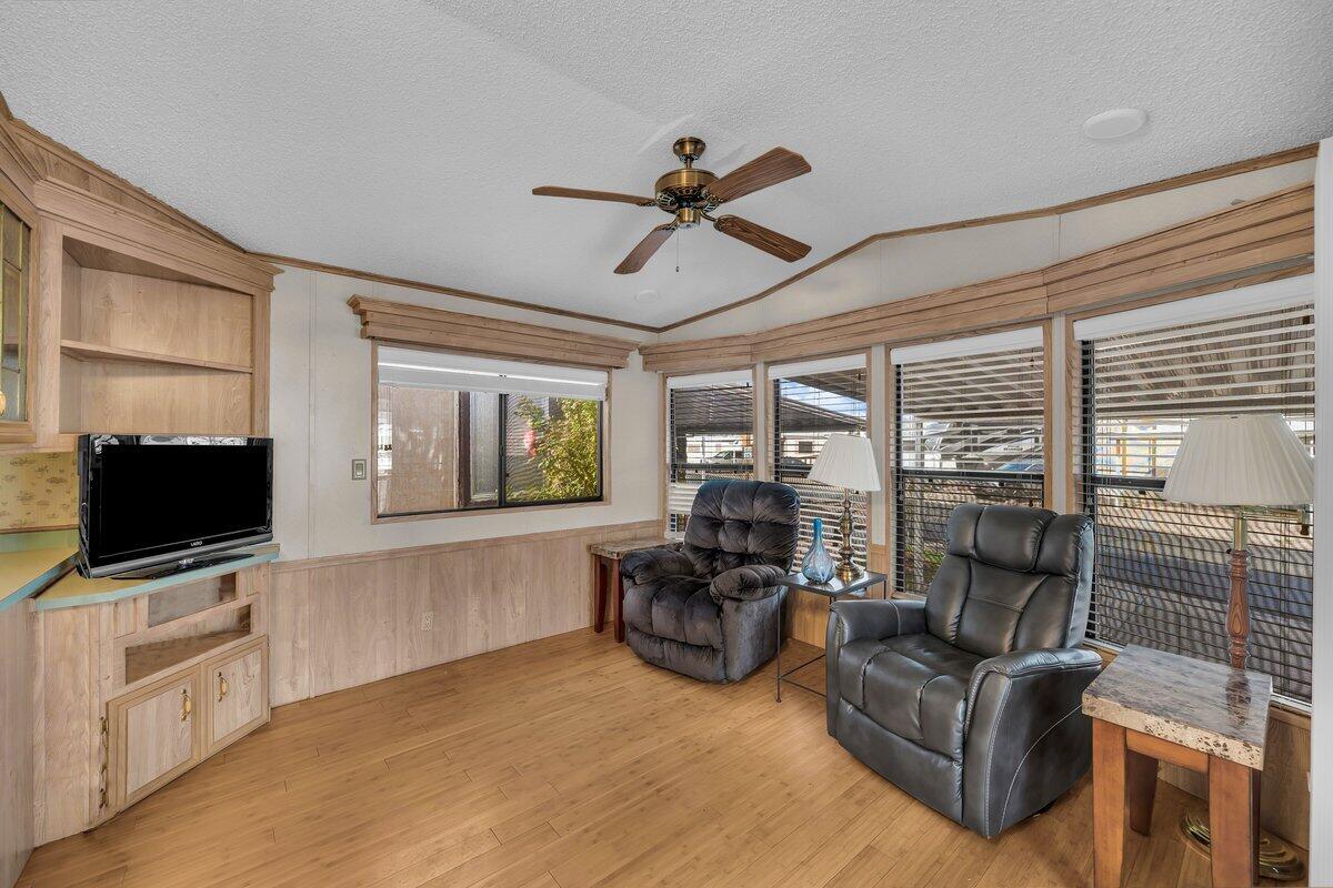 DIXIE DOWNS RV RESORT - Residential