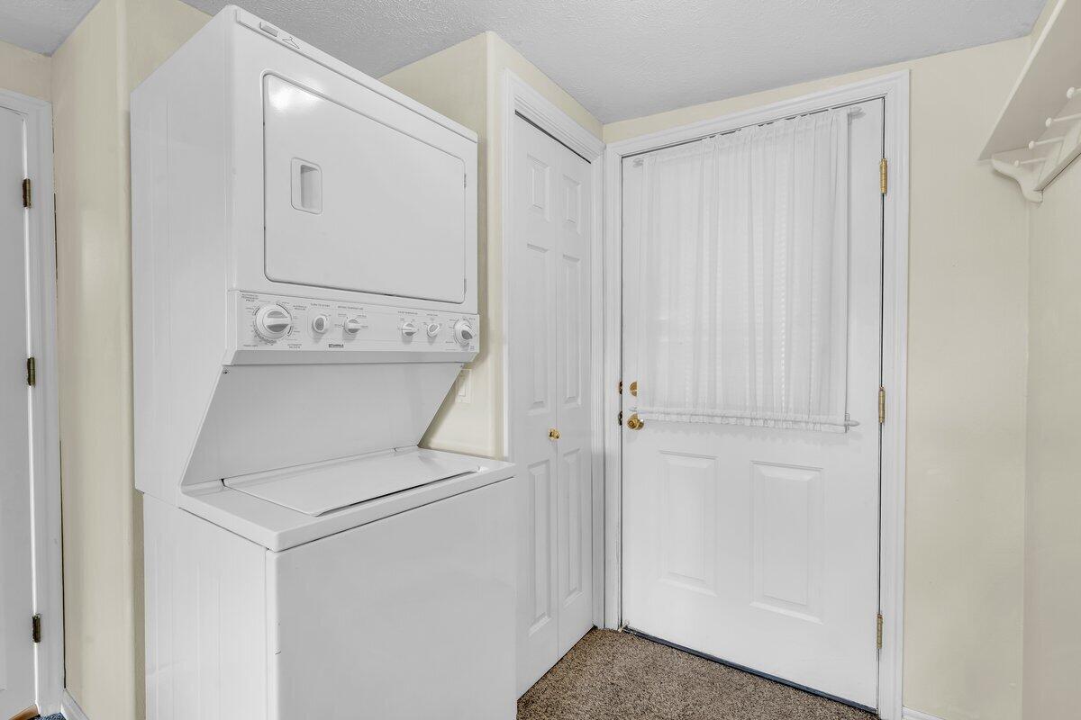 DIXIE DOWNS RV RESORT - Residential