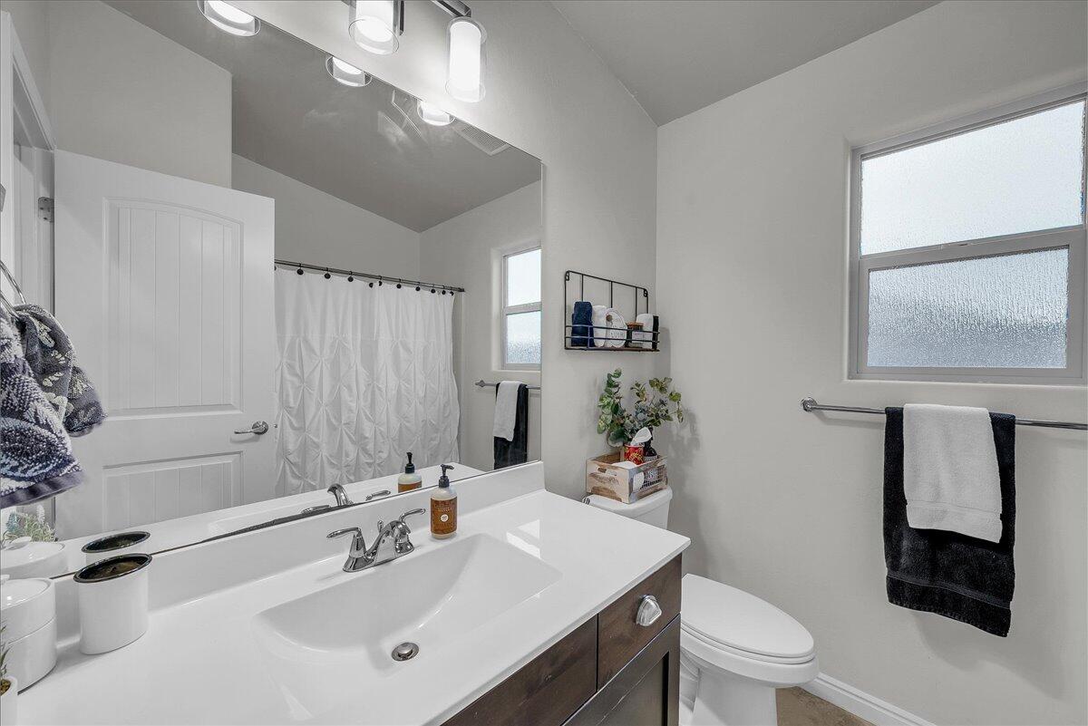 SUGAR PLUM IN THE FIELDS - Residential