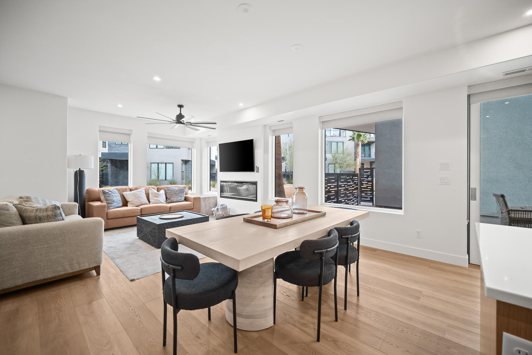 DESERT COLOR RESORT - Residential