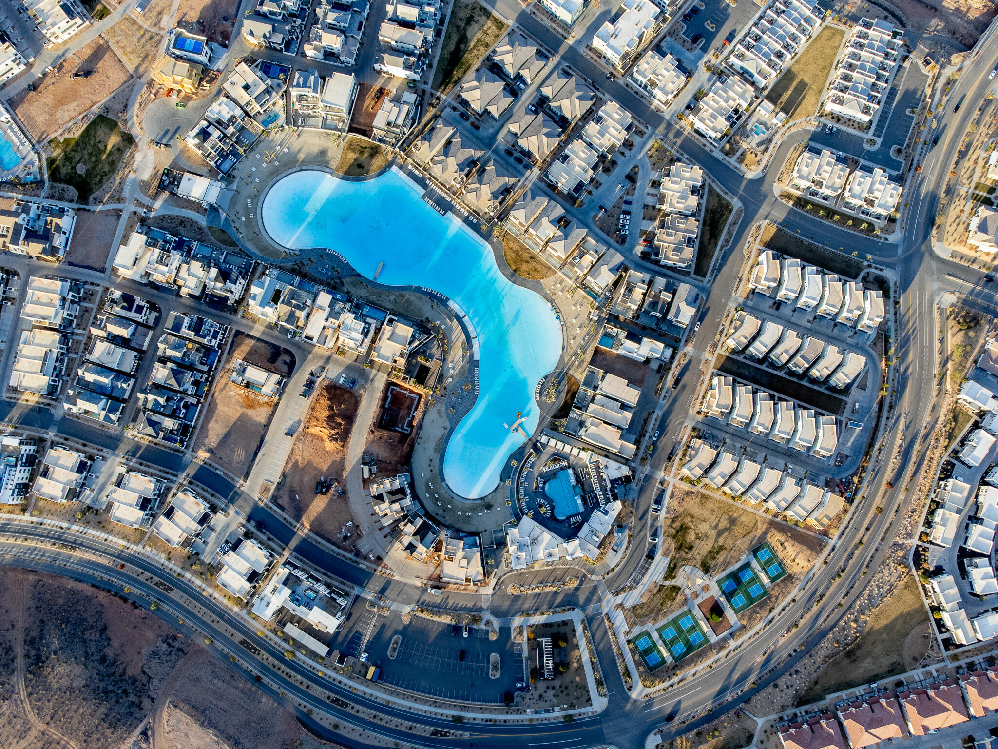 DESERT COLOR RESORT - Residential