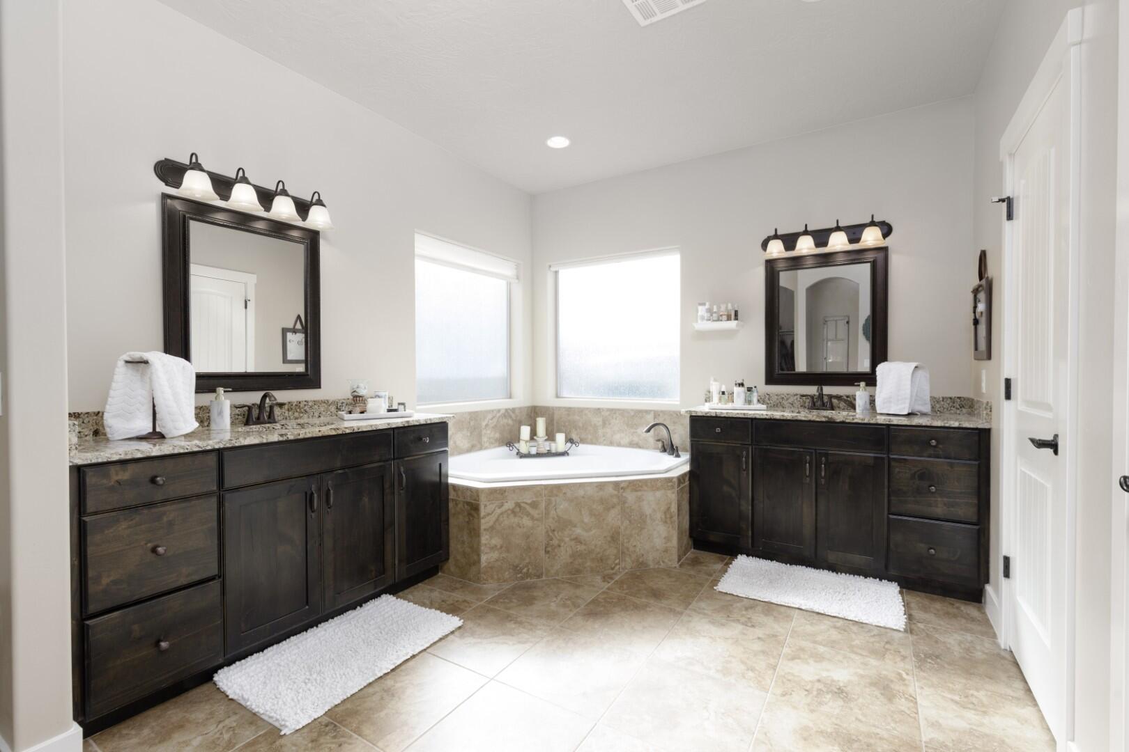 MULBERRY ESTATES - Residential