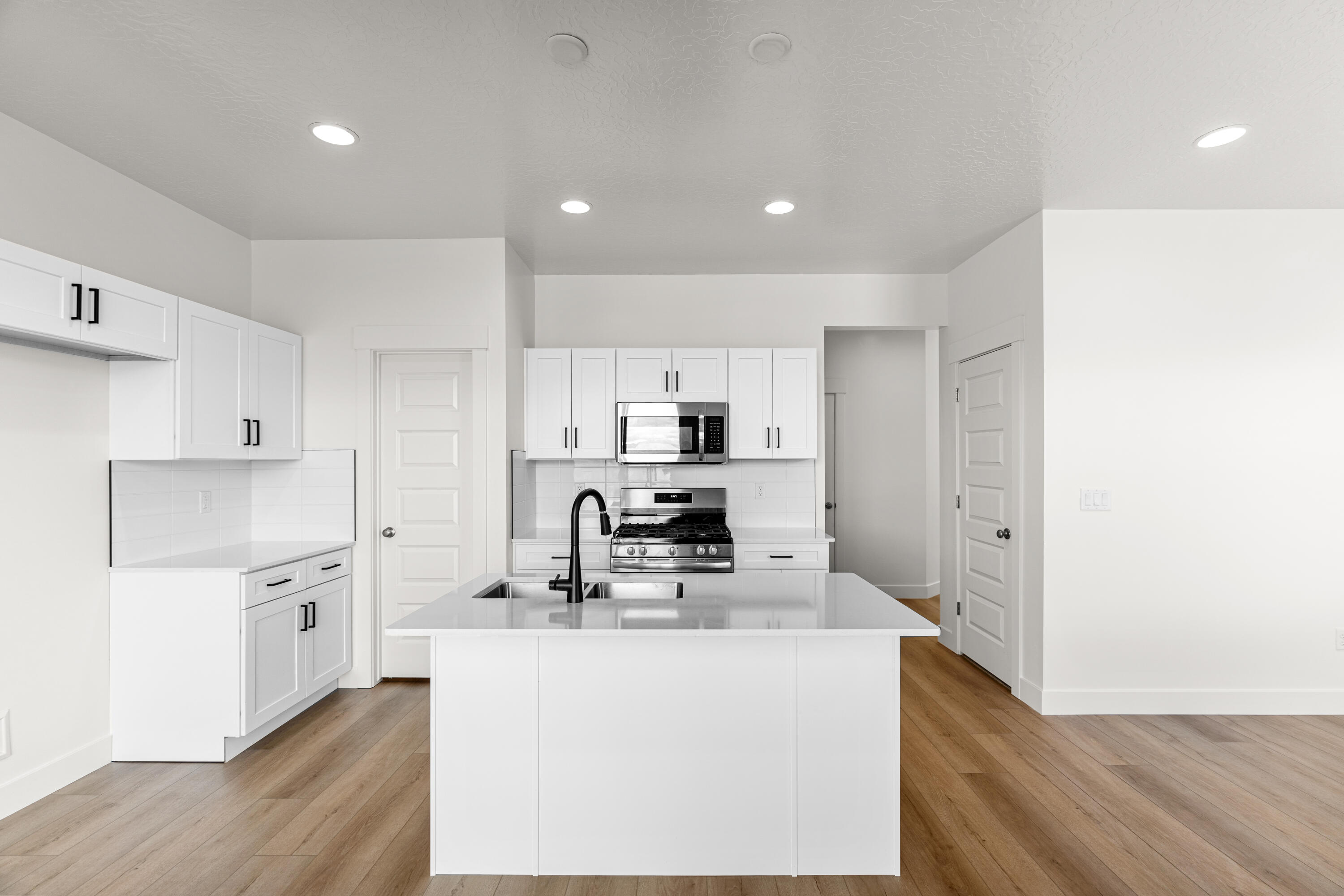 DESERT REFLECTION - Residential