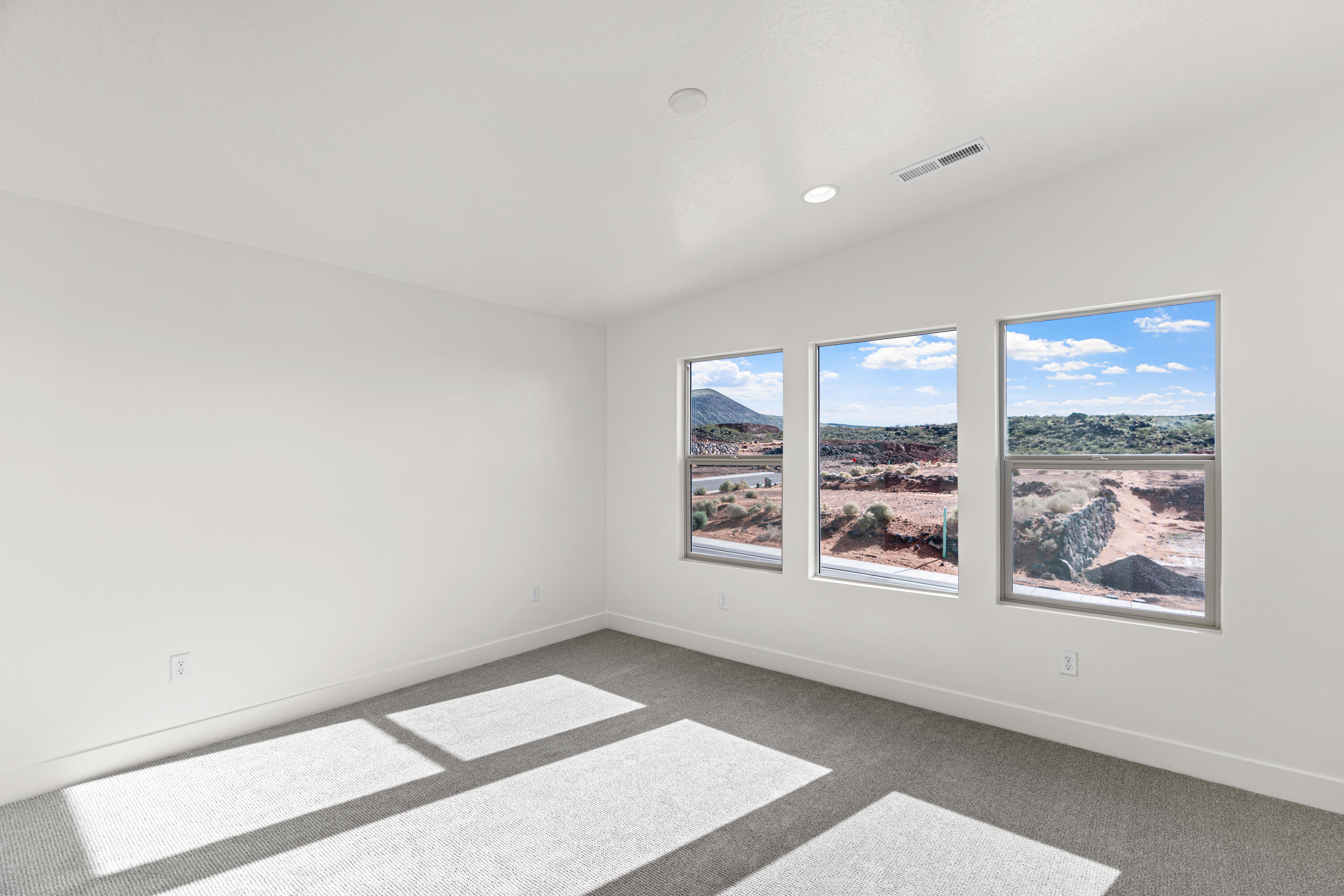 DESERT REFLECTION - Residential