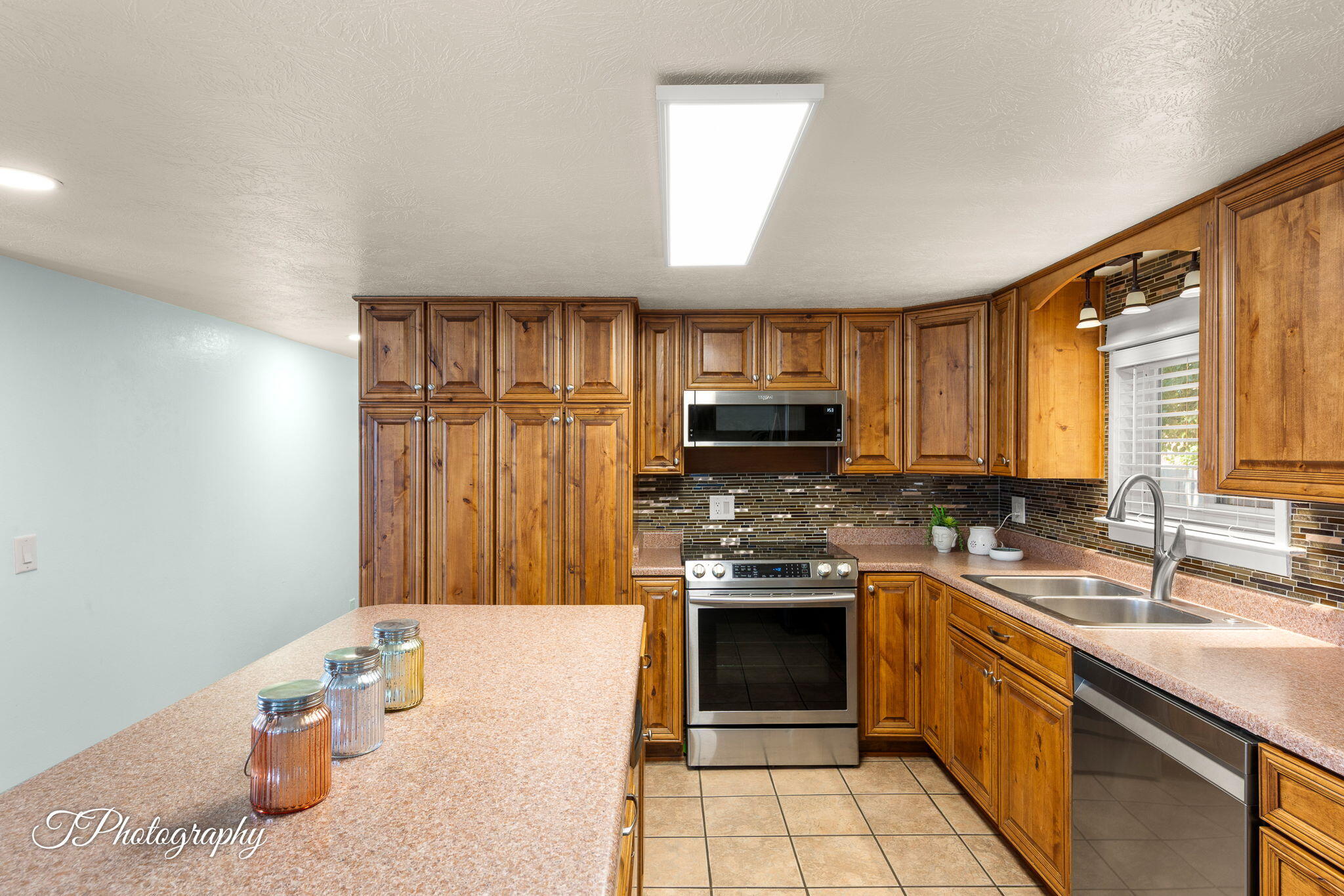 DIXIE MOBILE ESTATES - Residential