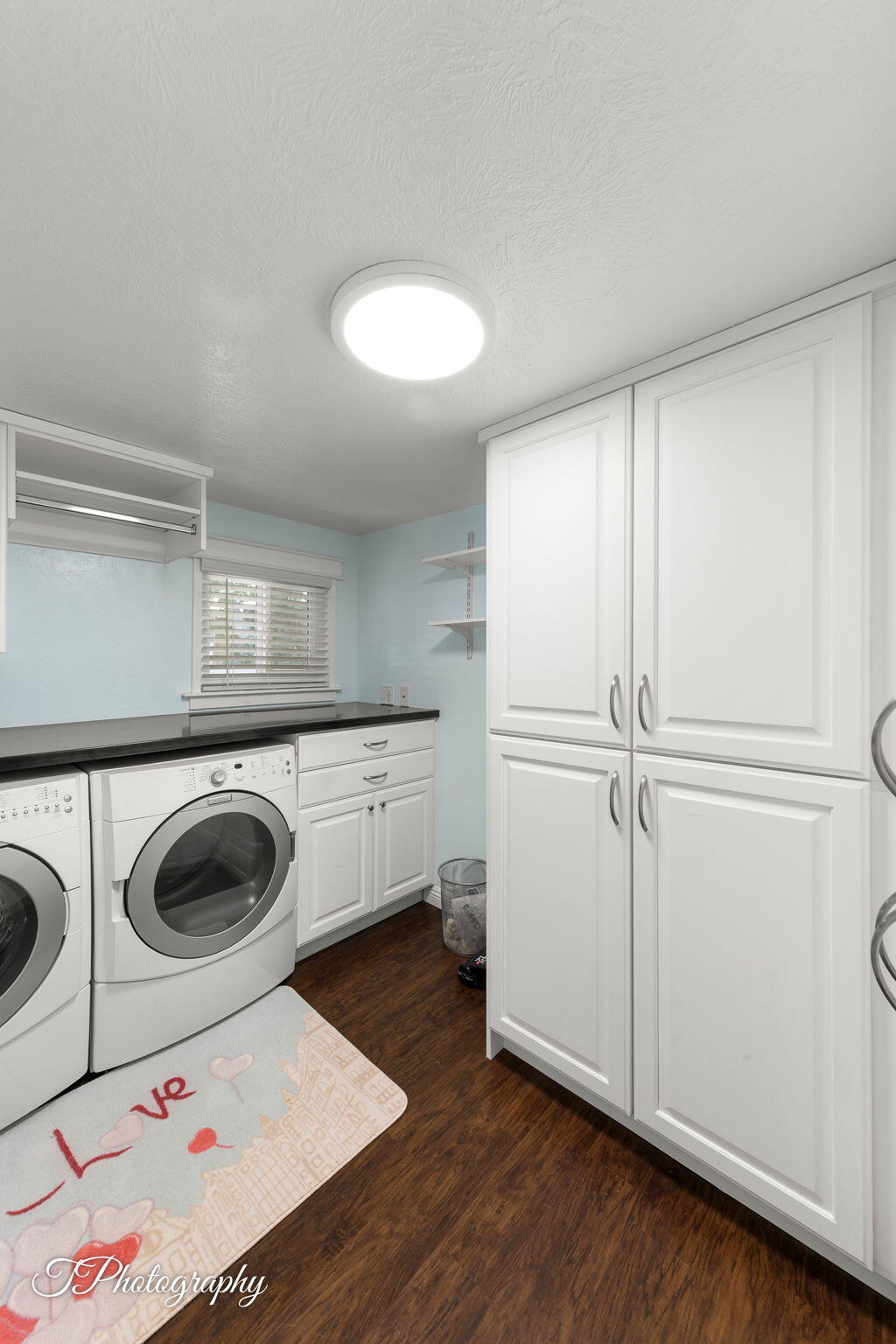 DIXIE MOBILE ESTATES - Residential