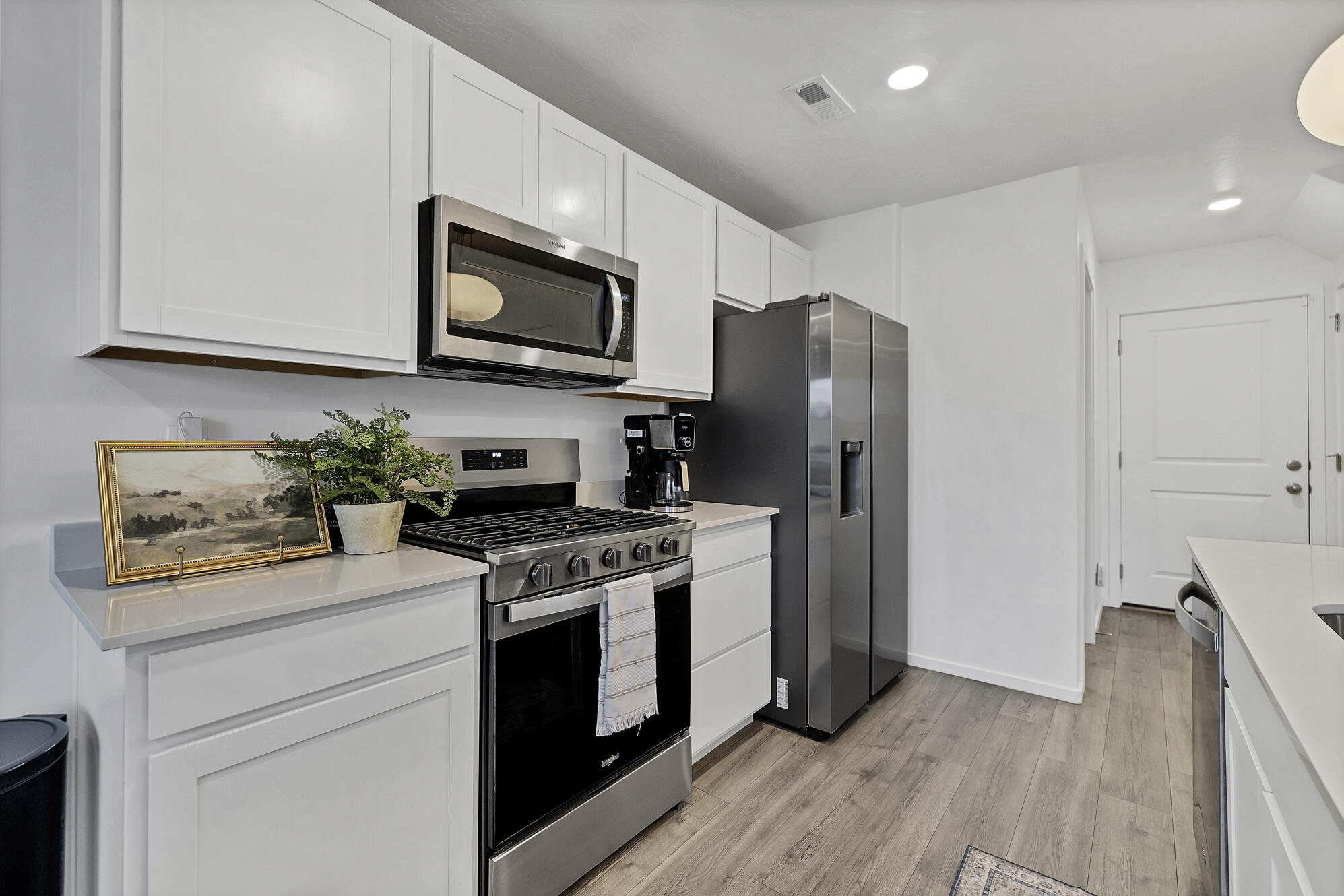 LABYRINTH PT AT LG VALLEY - Residential