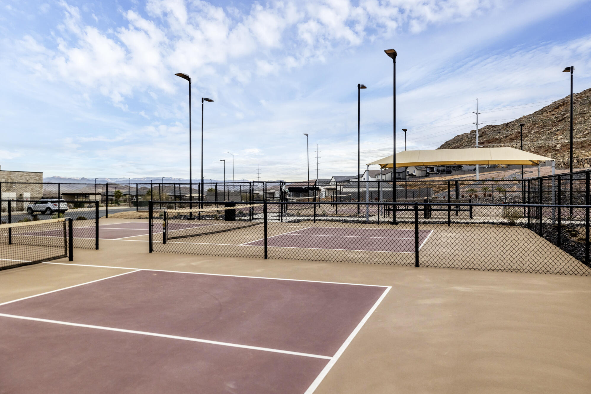 LABYRINTH PT AT LG VALLEY - Residential