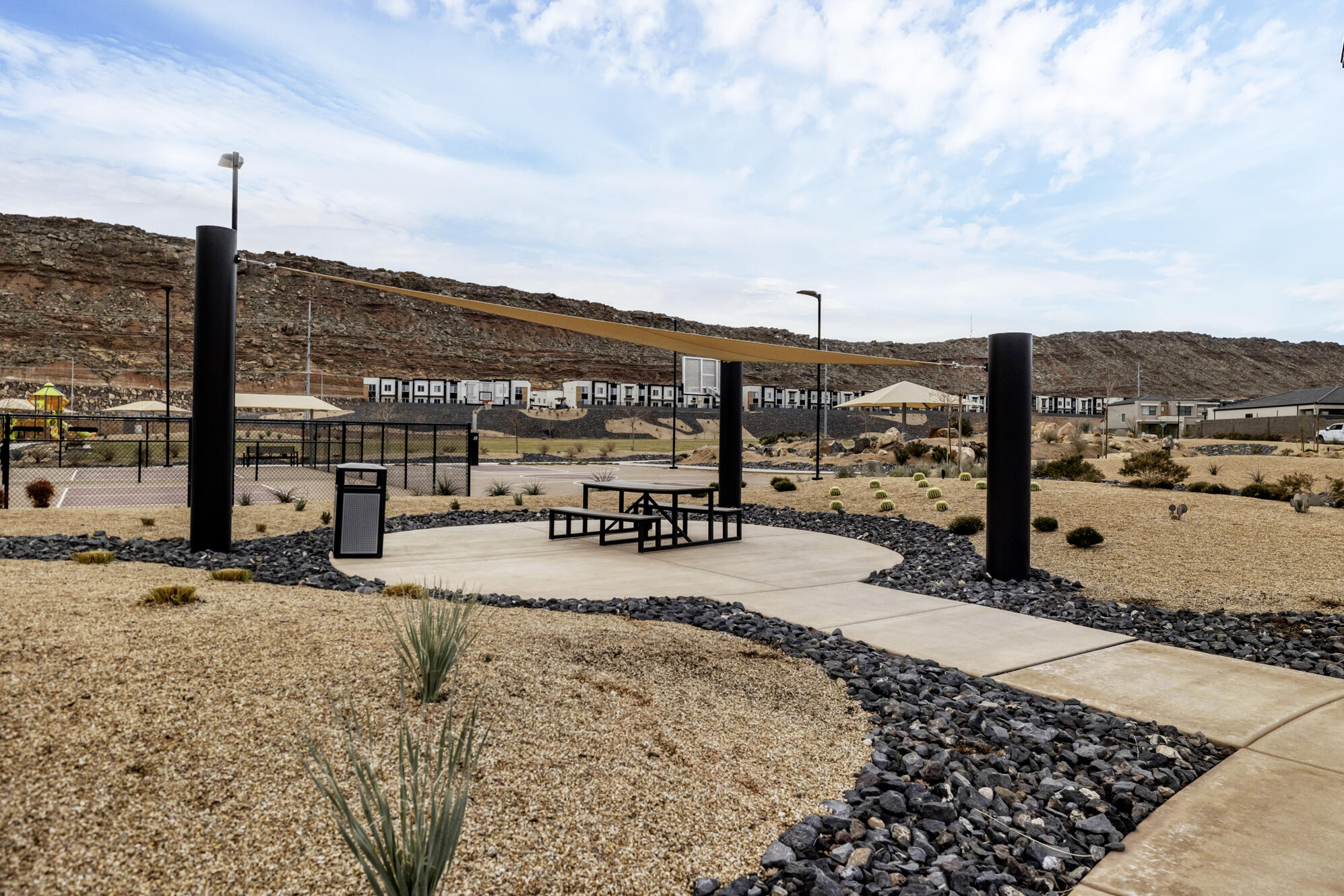 LABYRINTH PT AT LG VALLEY - Residential