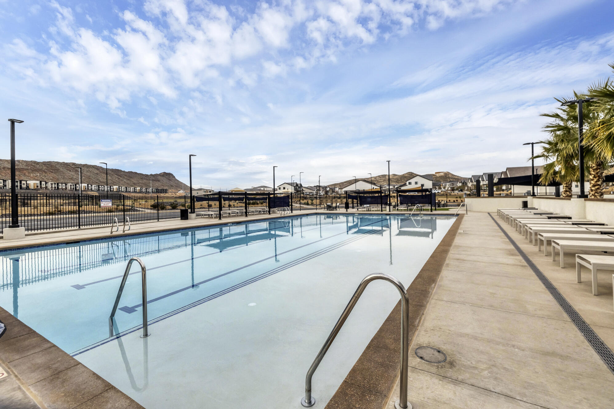 LABYRINTH PT AT LG VALLEY - Residential