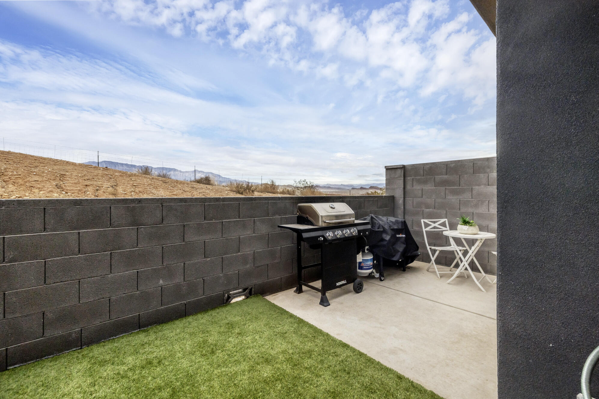 LABYRINTH PT AT LG VALLEY - Residential