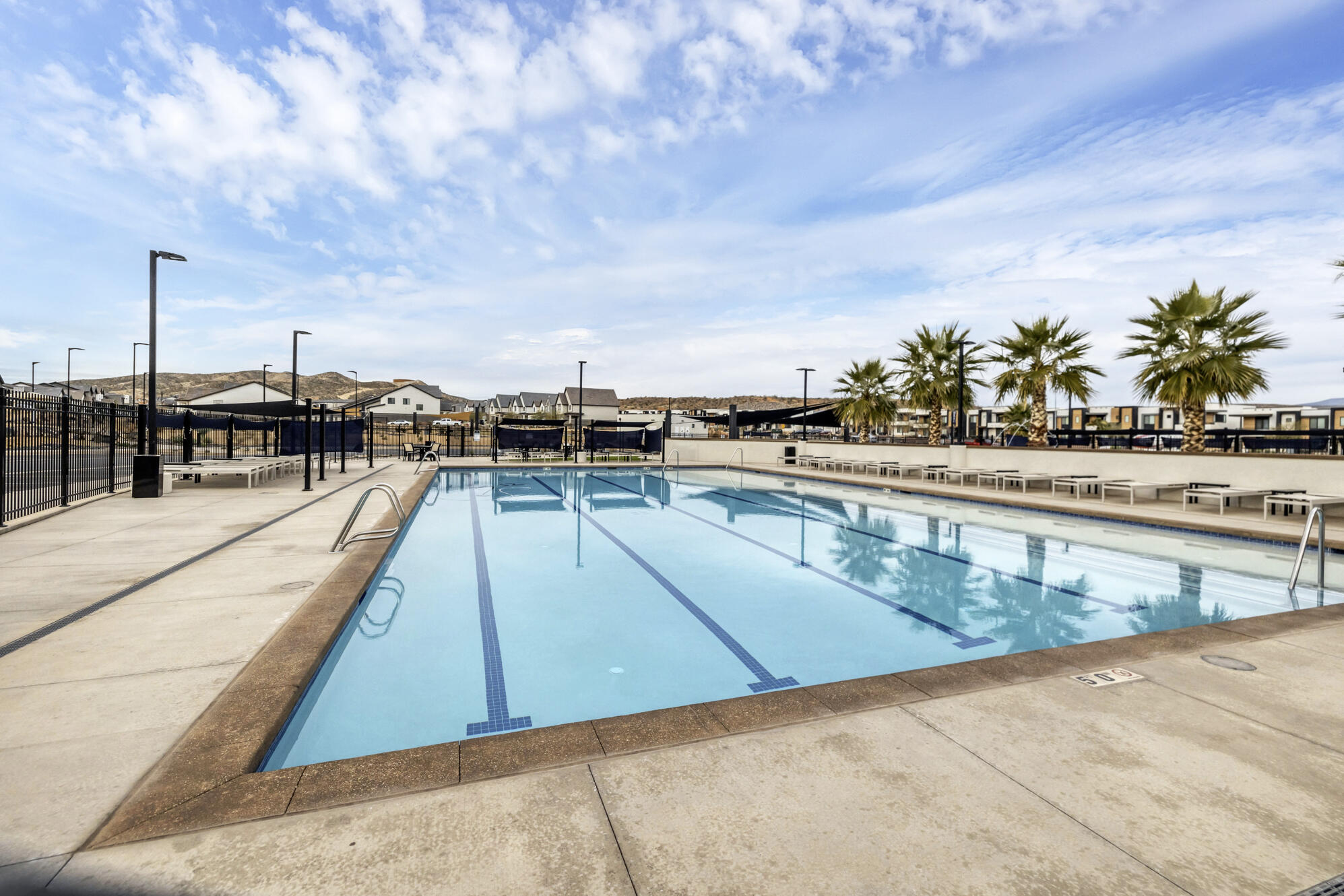 LABYRINTH PT AT LG VALLEY - Residential