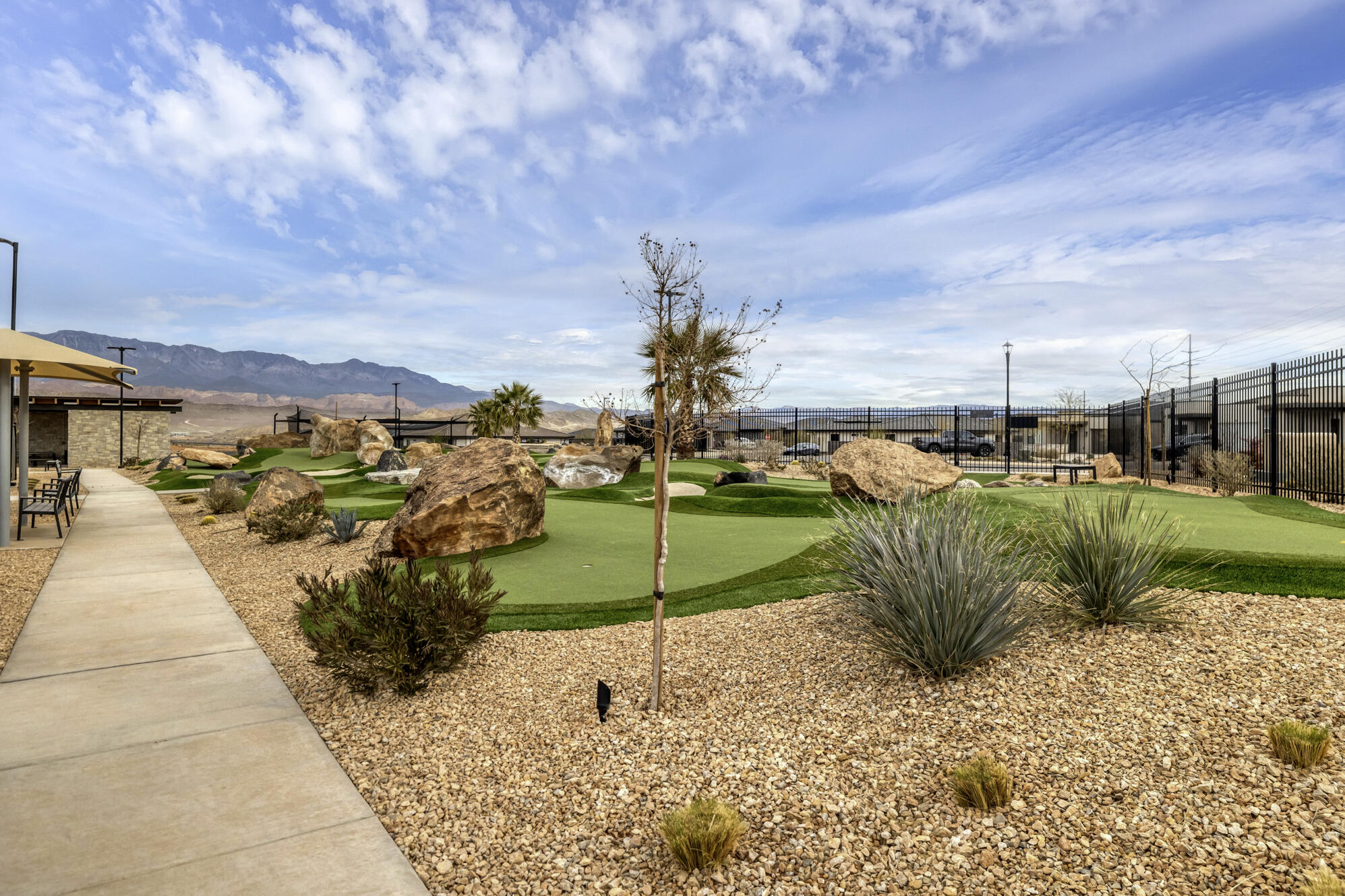 LABYRINTH PT AT LG VALLEY - Residential